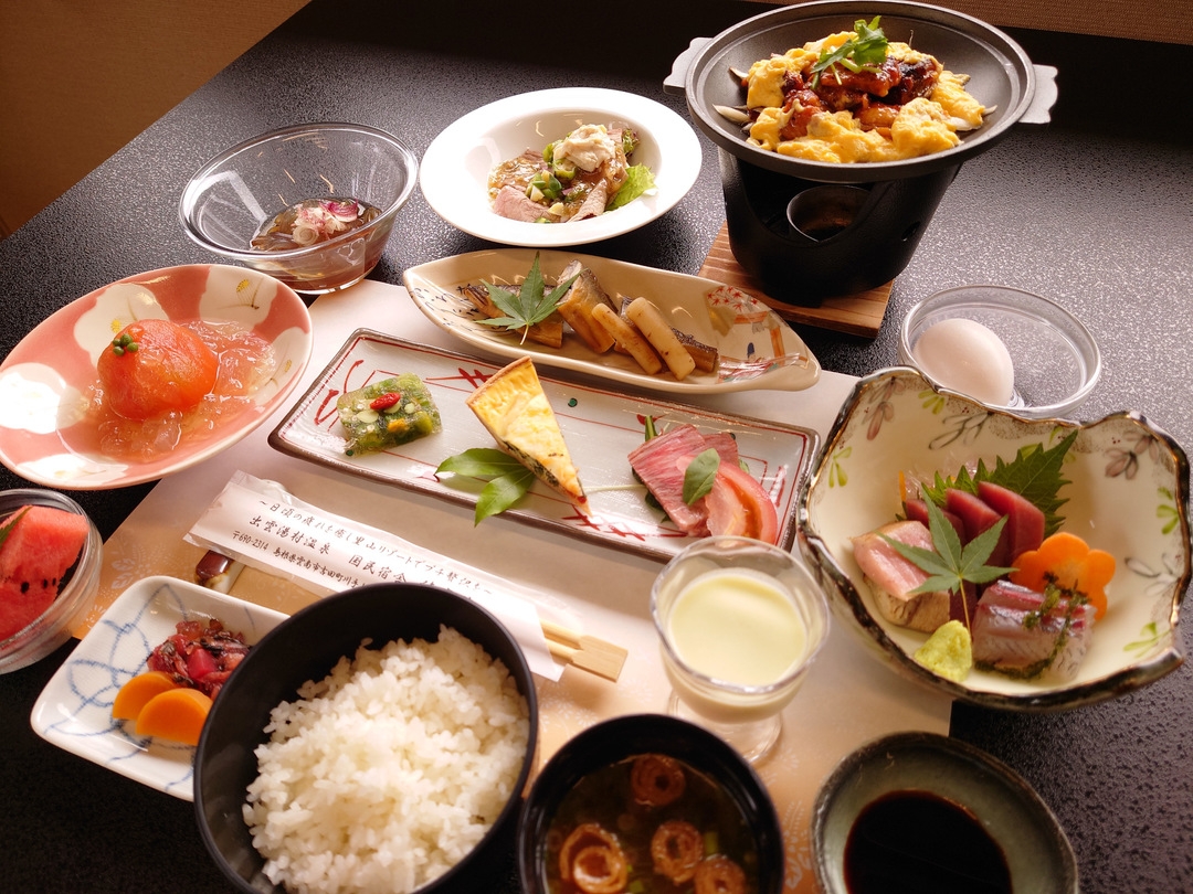 地元食材を使った味覚が盛たくさん♪【季節の会席】1泊2食付きプラン