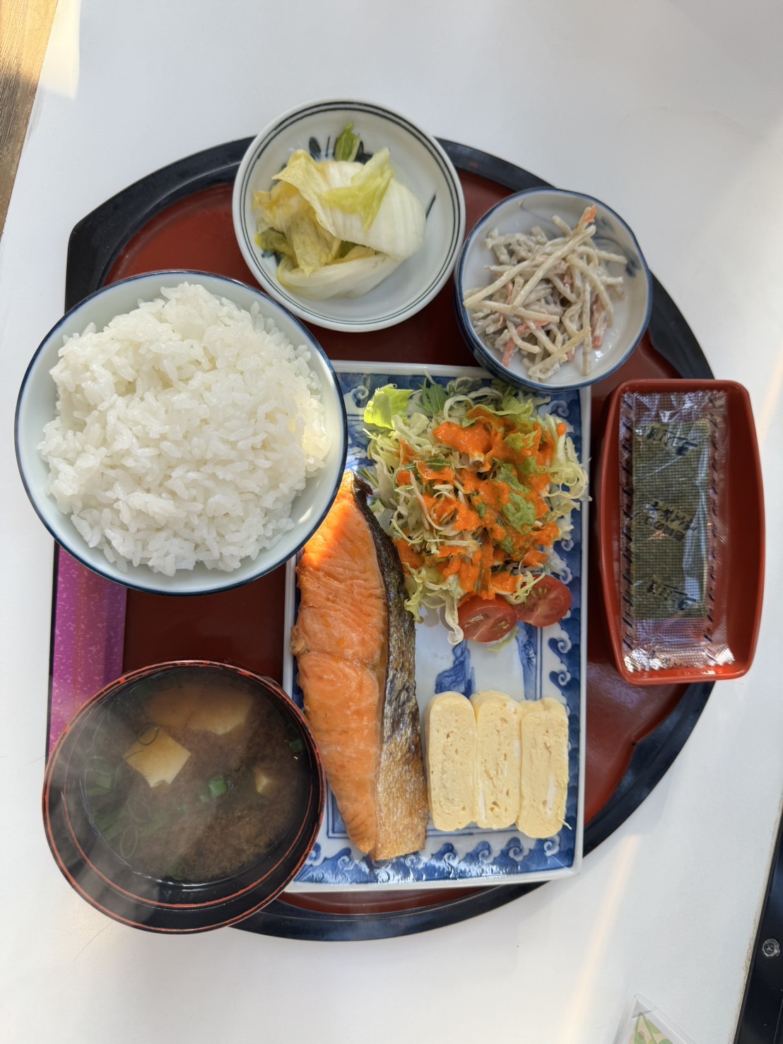 日替わりにより、お写真とメニューが異なる場合がございます。