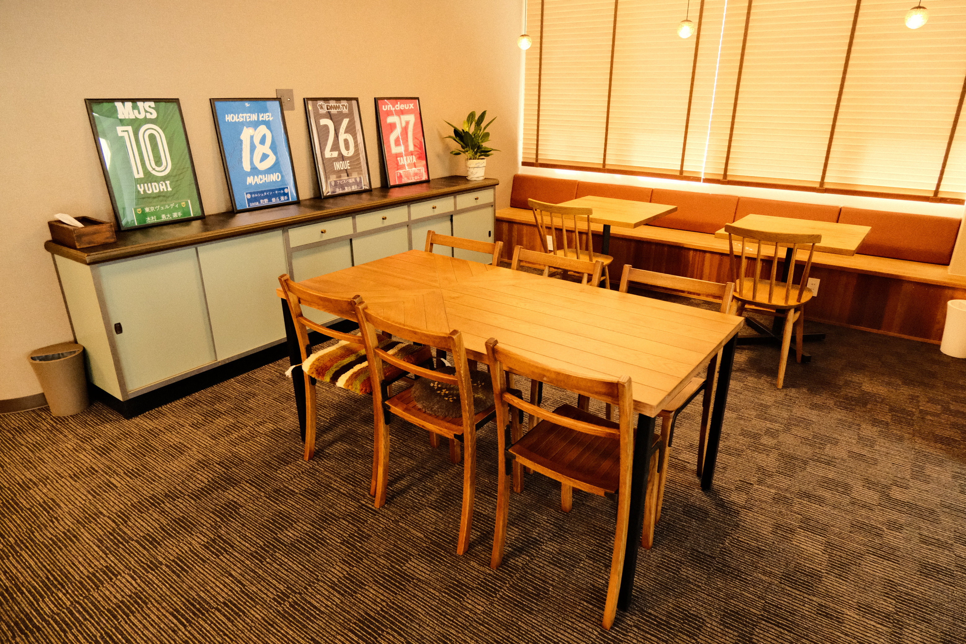 お食事はこちらでお召し上がりください。