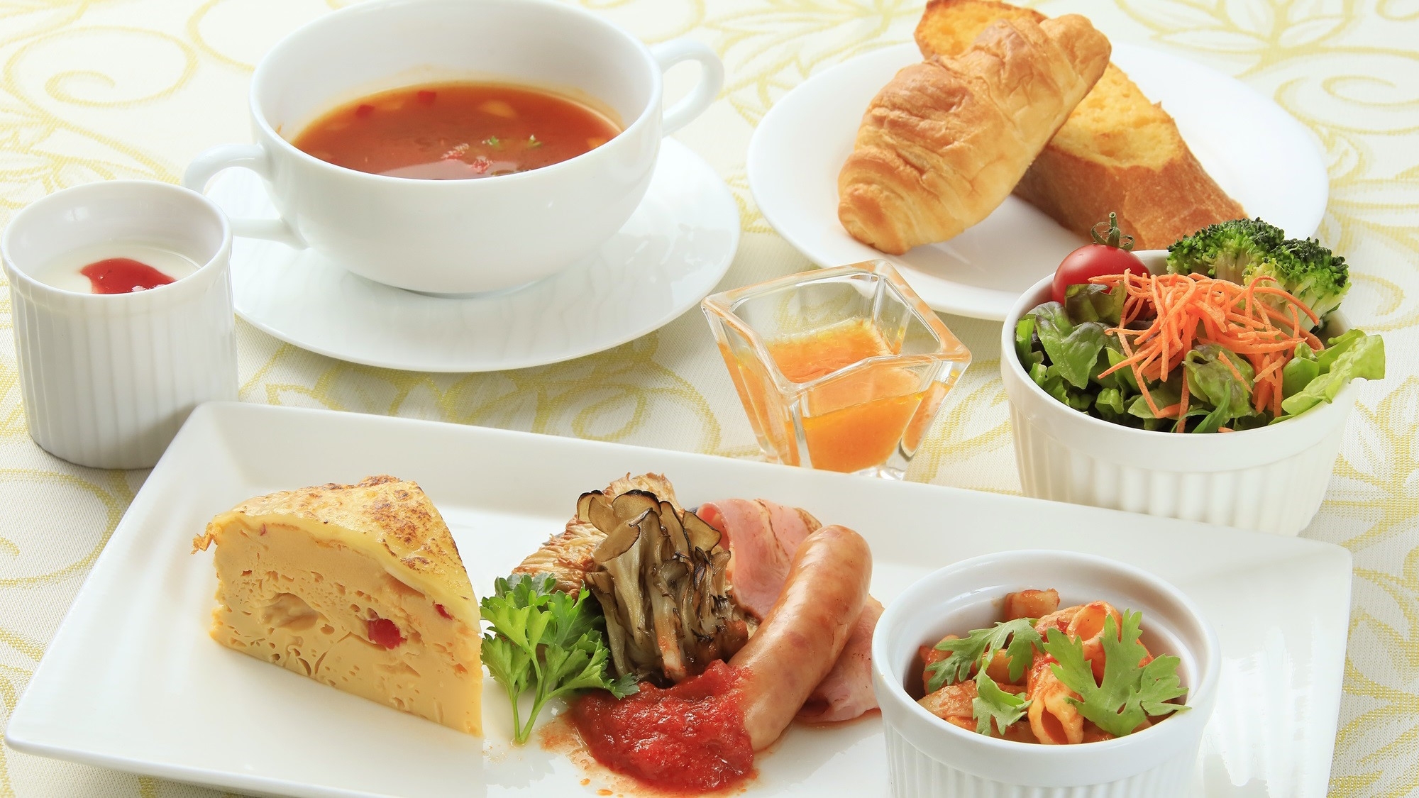【お部屋食SALE】期間限定で最大20％OFF！愛犬とゆったり蓼科旅へ＜蓼科フレンチ□山／お部屋食＞