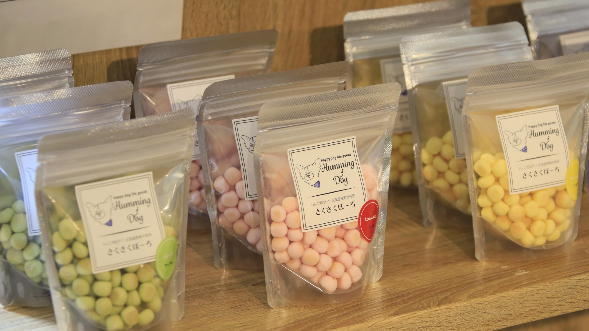 【売店】おやつはスタッフ厳選！原材料までこだわって揃えました