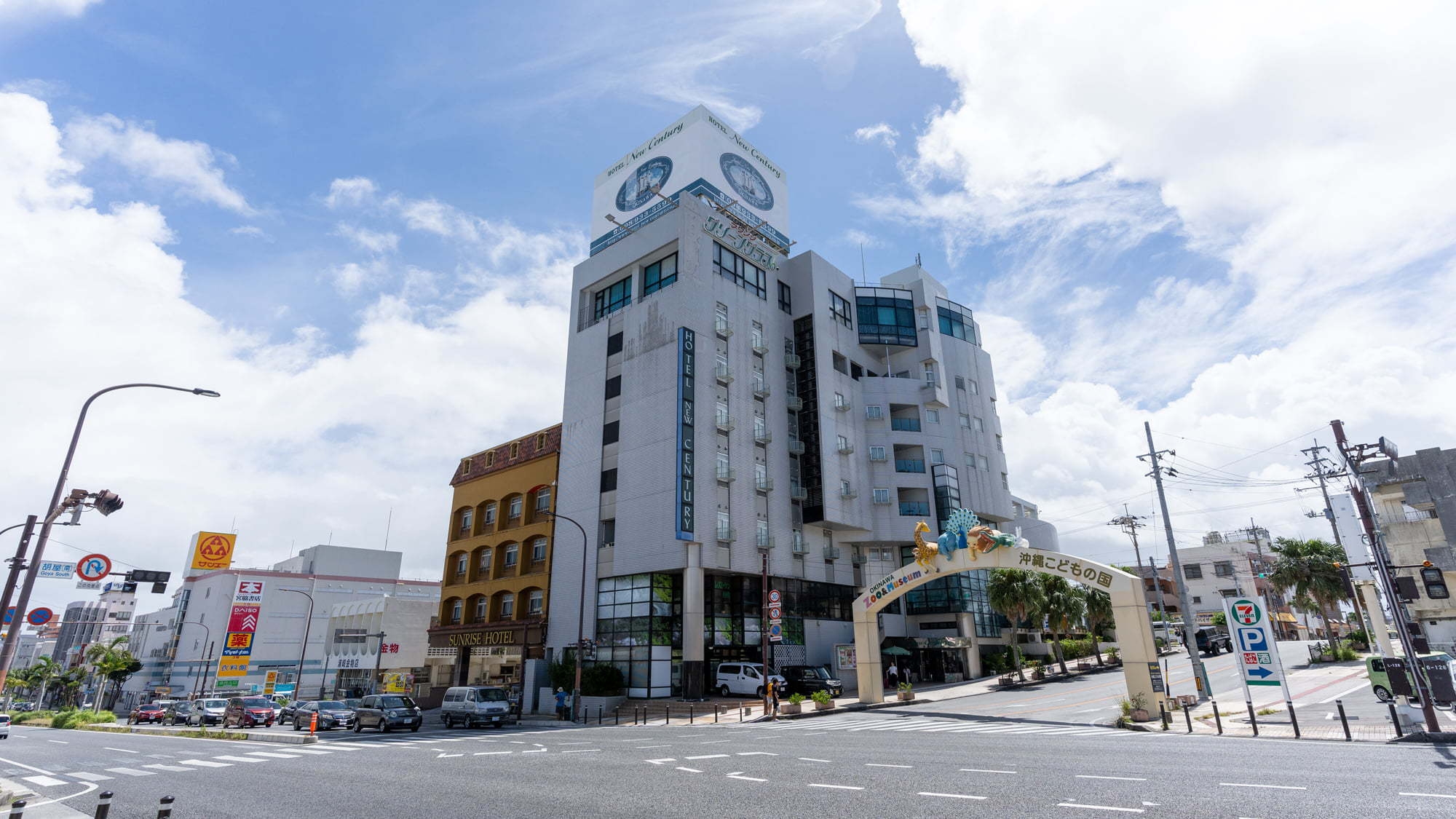 【グループ旅・女子旅応援】〈素泊り〉コンビニが目の前！仲間とシェア☆夜更かしトリプルルームステイ♪