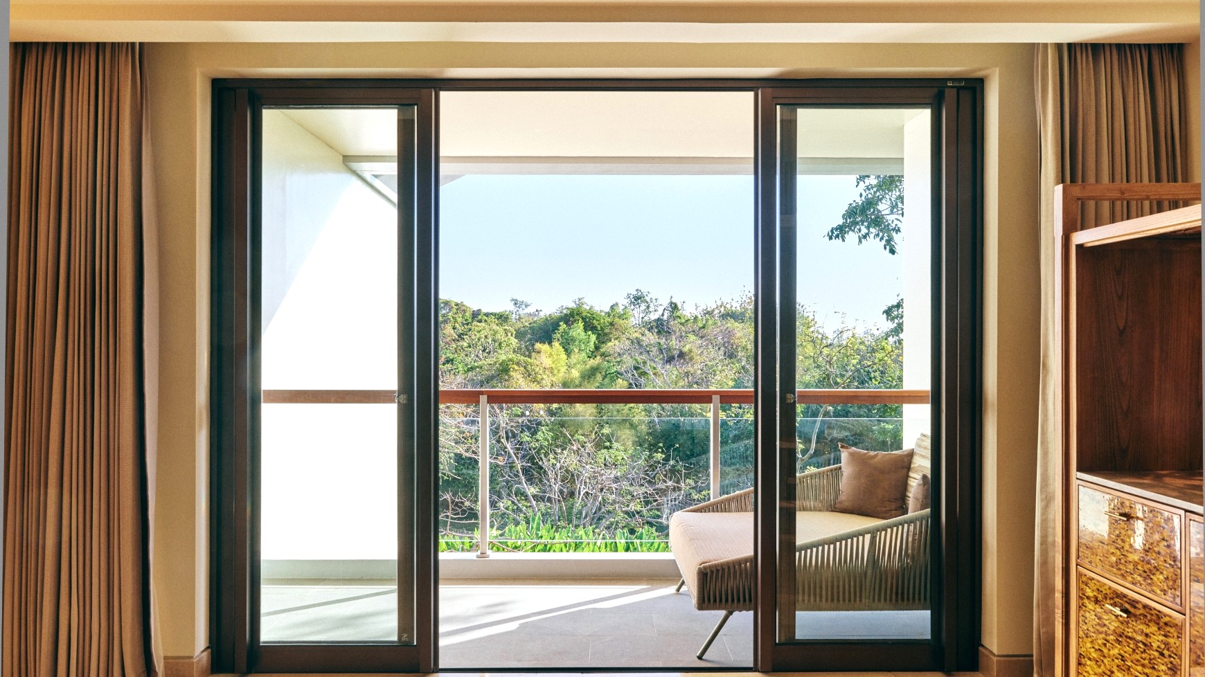 【アヤナセガラバリ】セガラ　リゾート　ビュー　スイート 【93平米】ー例