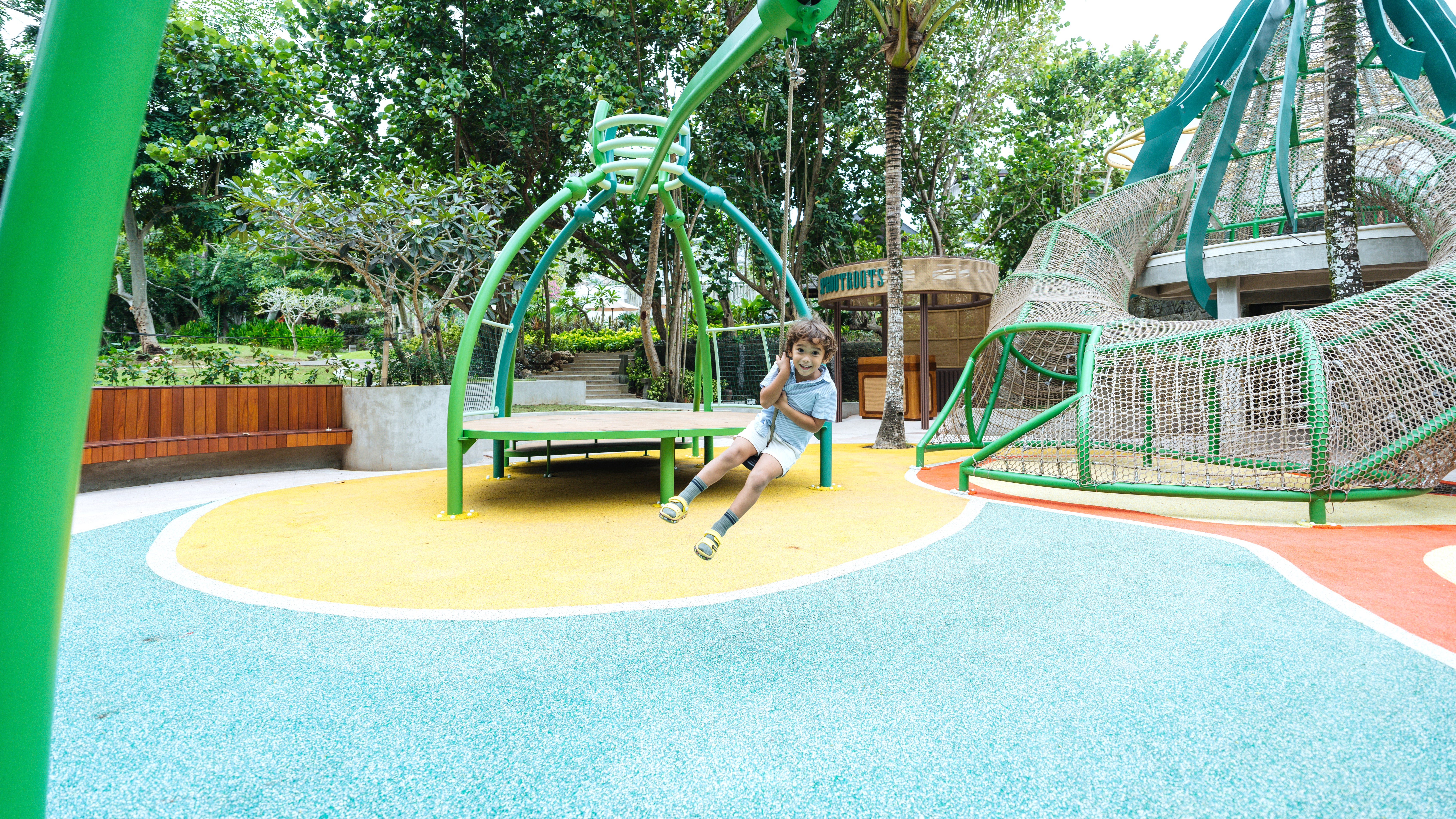 リンバ ジャングルアドベンチャー