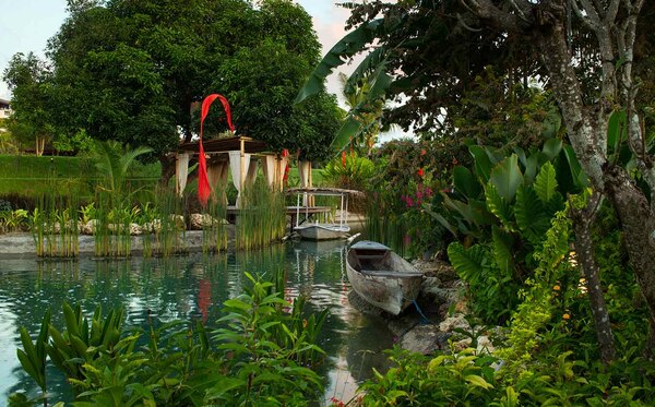 【バリ料理＆伝統舞踊】カンポンバリ（Kampoeng Bali）