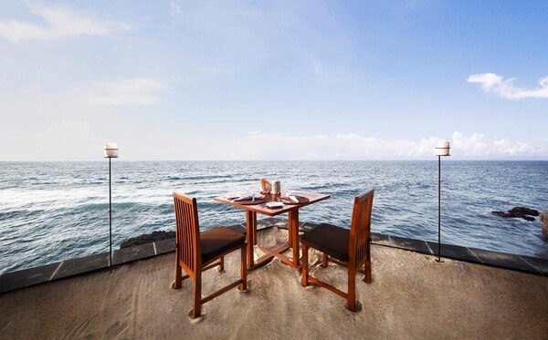 【シーフード＆グリル】キシックシーフードバー&グリル（Kisik Bar & Grill）