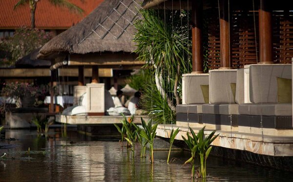 【アジアン料理】ダマール テラス（Damar Terrace）