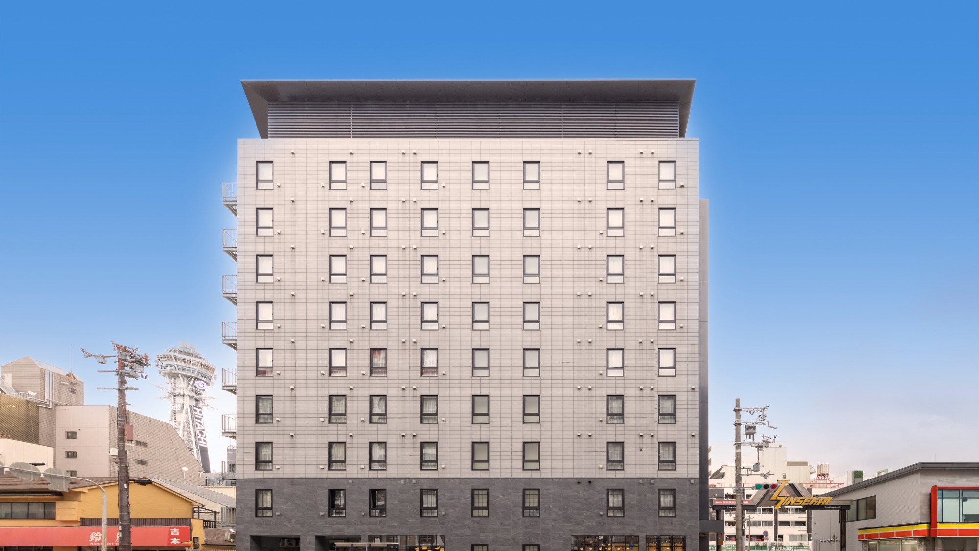 外観（正面_昼）