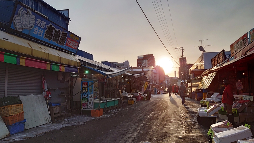 ■函館朝市／当ホテル至近！ご朝食は是非朝市でどうぞ