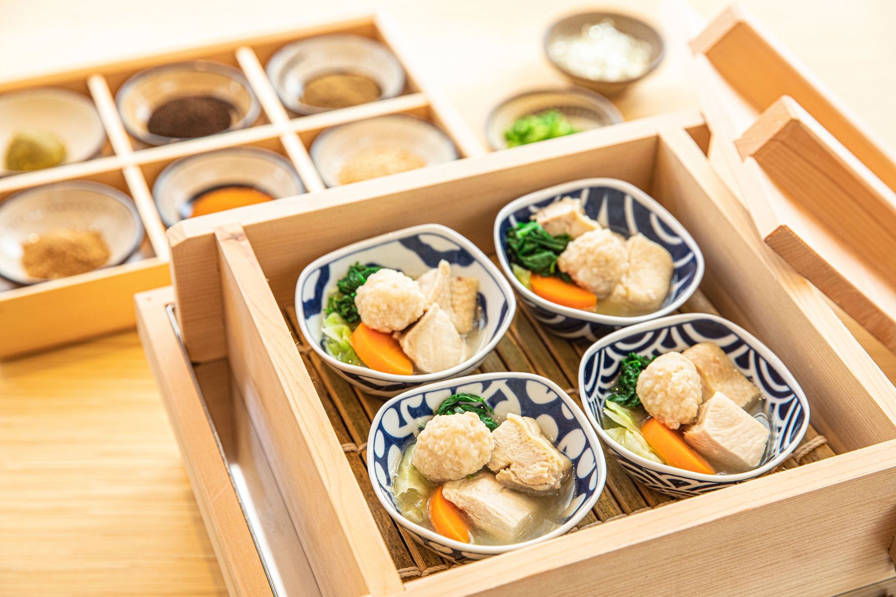 【朝食バイキング付プラン】和洋折衷メニュー約70種♪（朝食会場徒歩2分・チェックアウト11:00）