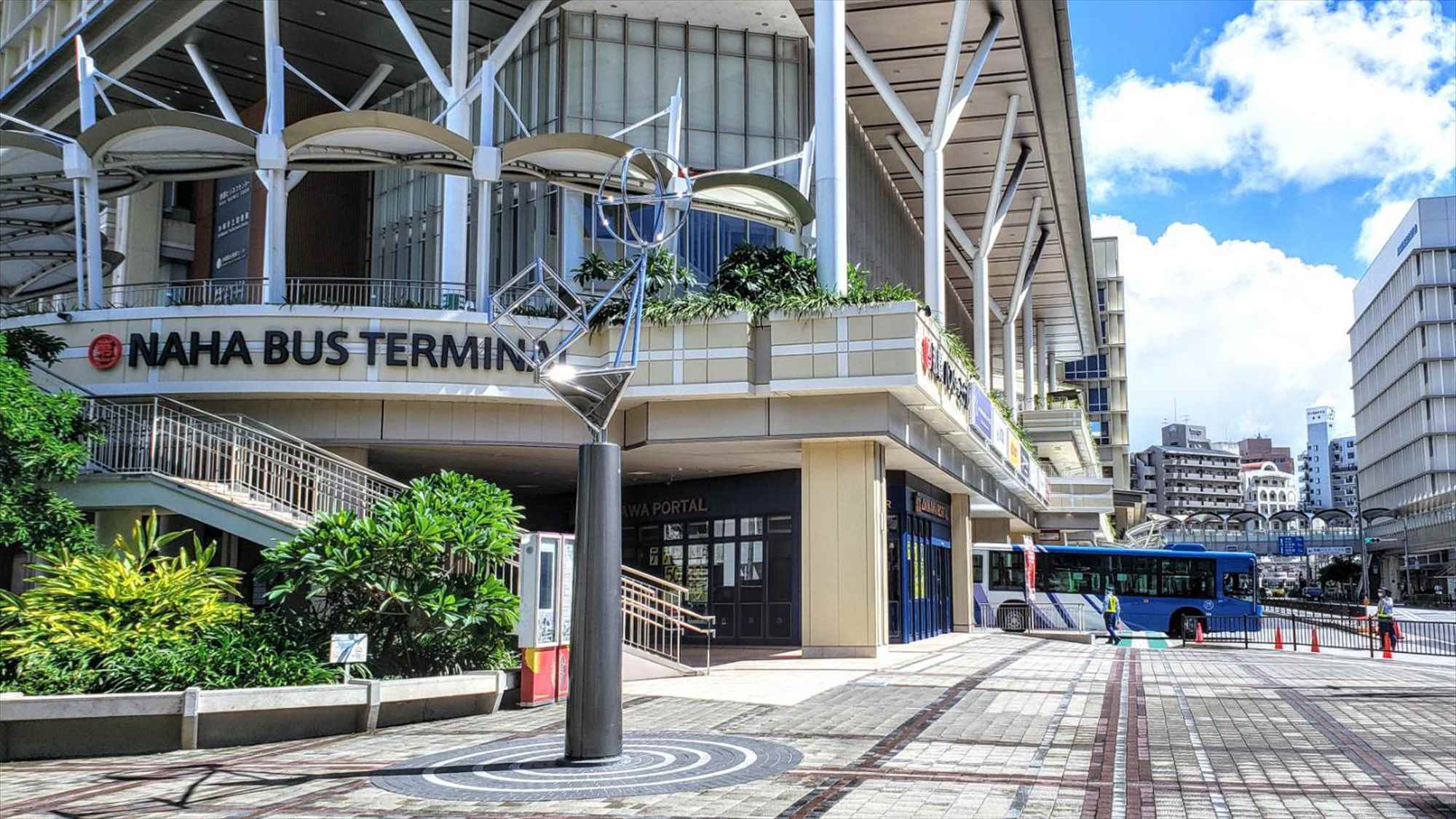 【楽天トラベル限定】旭橋駅から3分、那覇をまるごと楽しむ拠点■暮らす旅■素泊まり■1泊OK