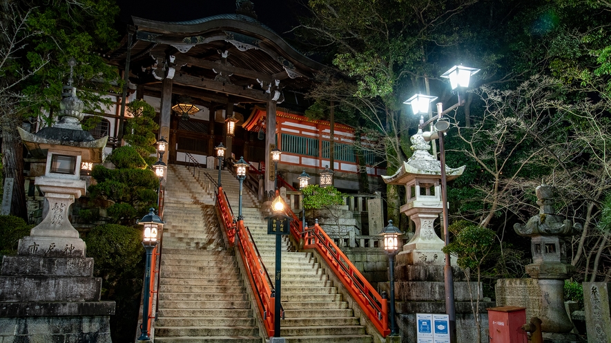 *【朝護孫子寺】本堂への階段