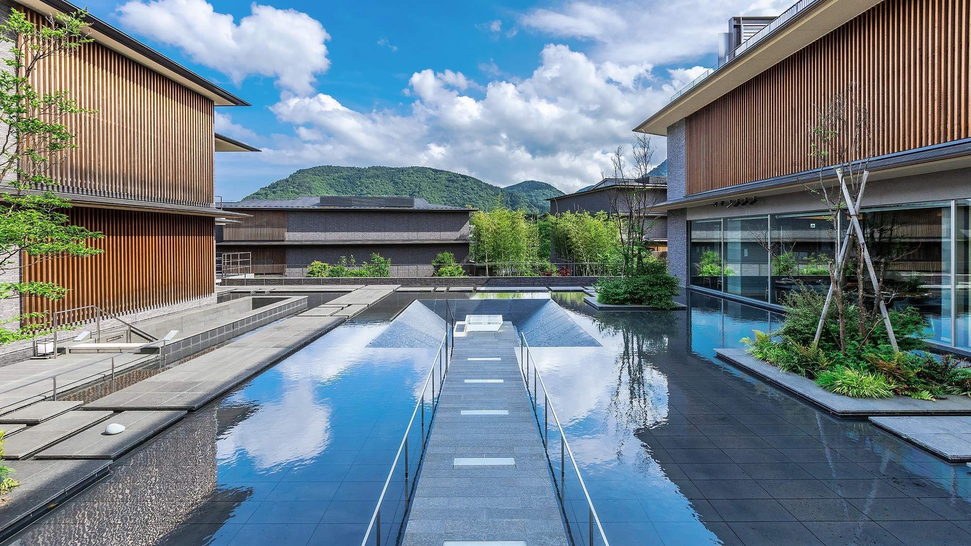 【素泊まり】箱根連山と相模湾の絶景を望む強羅の湯を心ゆくまで堪能