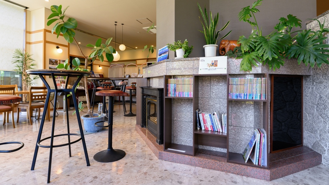 ◆直前割・朝食付◆【1100円OFF】お日にち限定！森の湖畔で「美肌の湯」に癒される