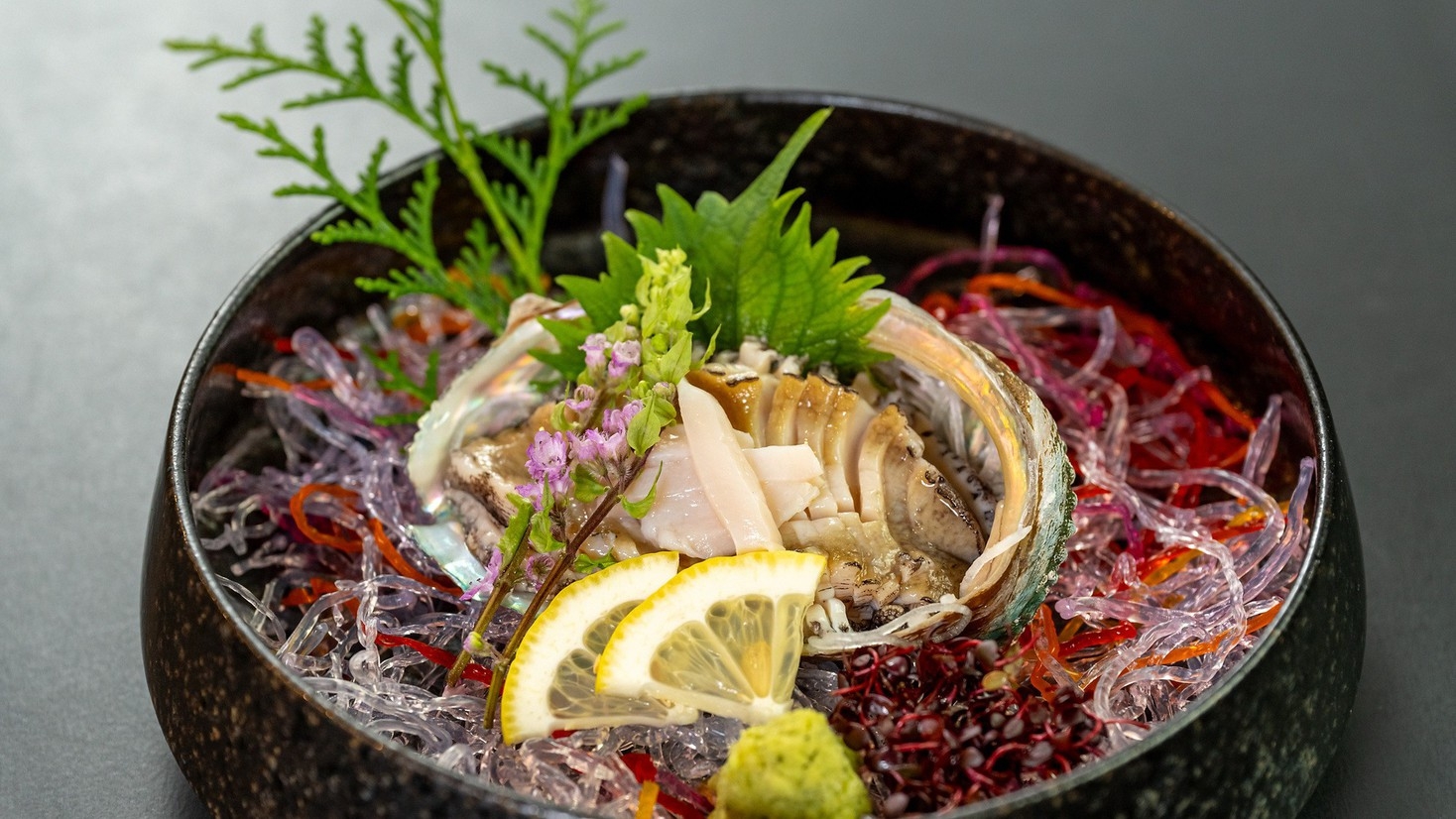 【アワビの刺身】伊豆の海の恵みを味わう「アワビの刺身付きプラン」（1泊2食付）