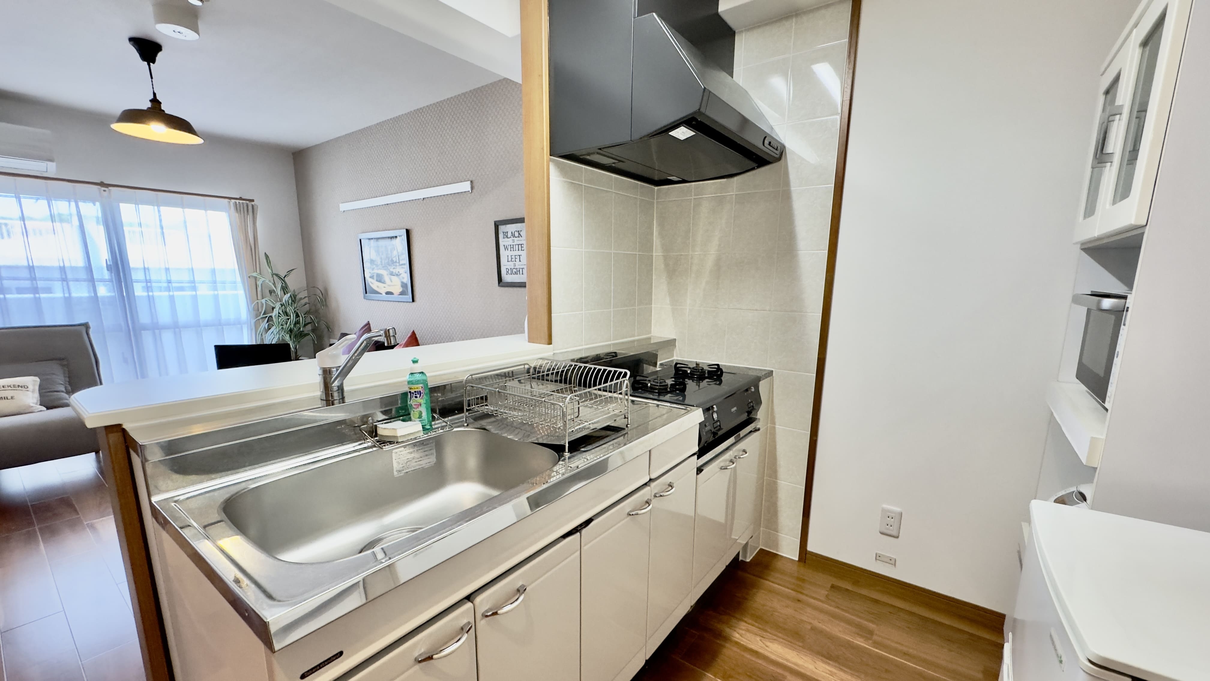 【3連泊割】　いつもより、ちょっと長めに沖縄を！オシャレなデザイナーズルーム！1LDK45㎡