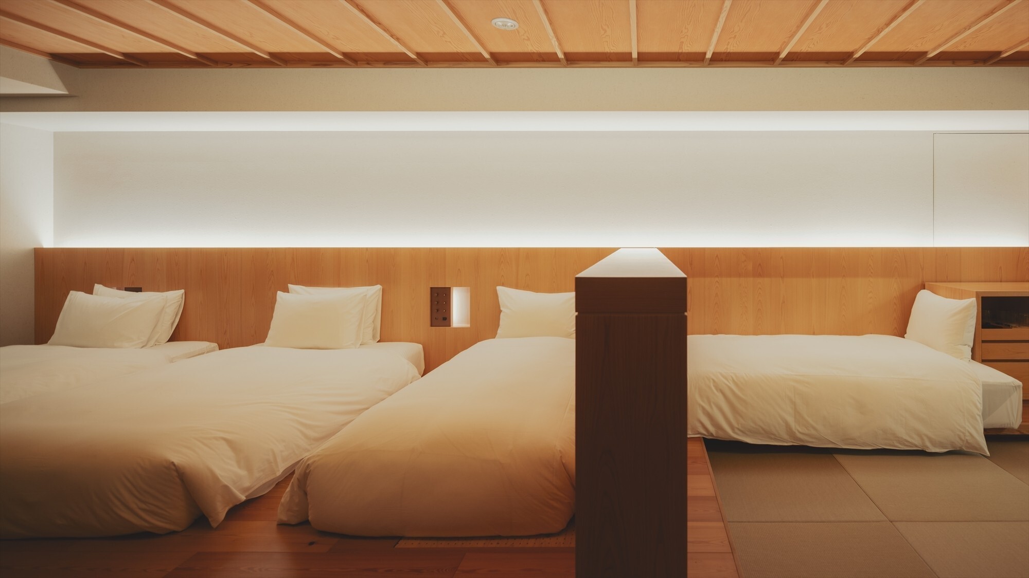 【3名様以上のご利用】大人3名様以上でご予約の場合、ソファベッドをご利用いただけます。