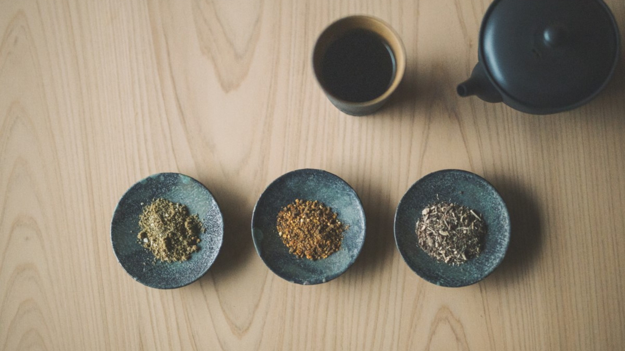 【茶寮】自然治癒力を高める効果が期待できる和漢植物をご用意しております。