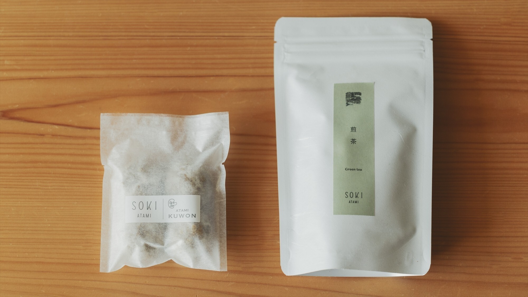 【茶寮】地元のパン屋「KUWON」のお菓子と、静岡産の煎茶をご用意しております。