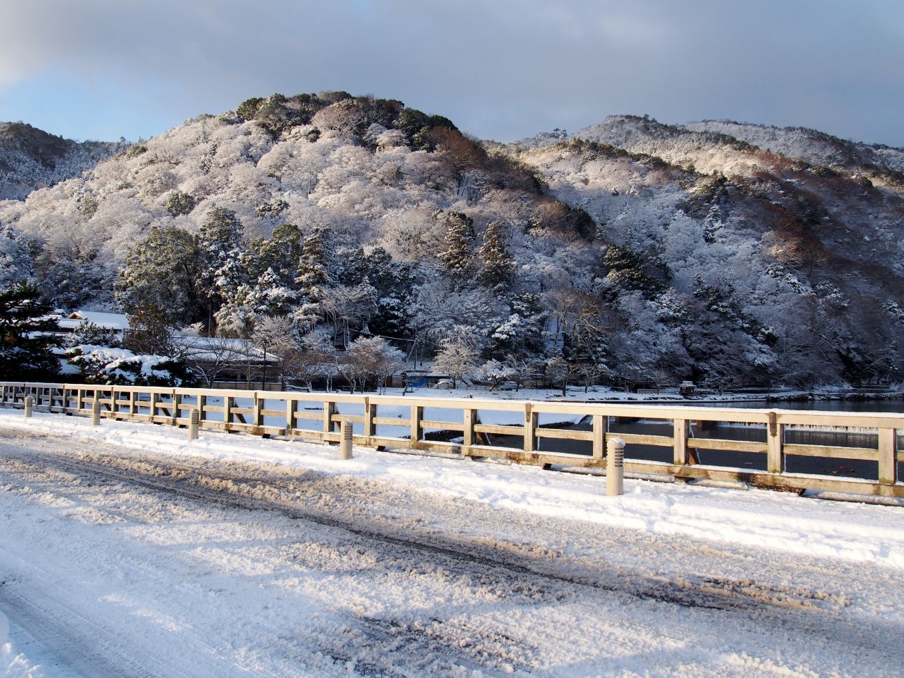 雪化粧嵐山