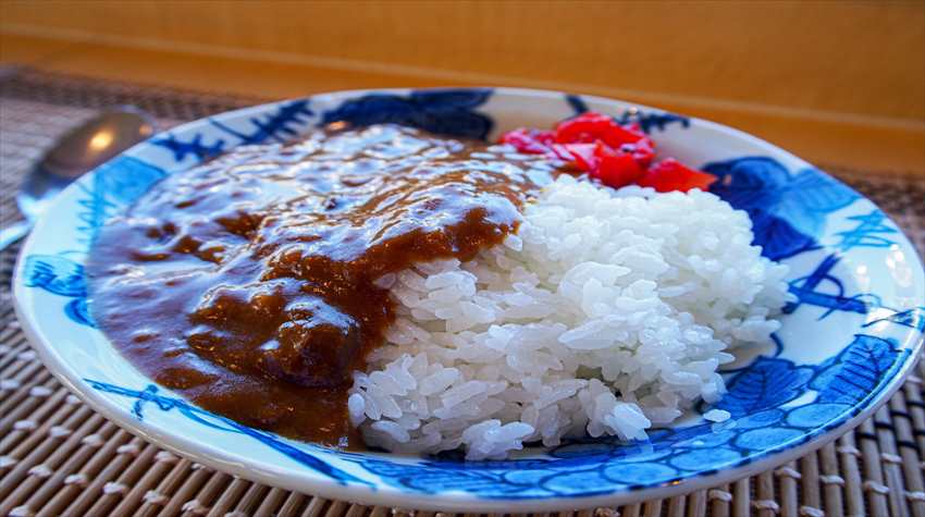 夕食無料カレーサービス