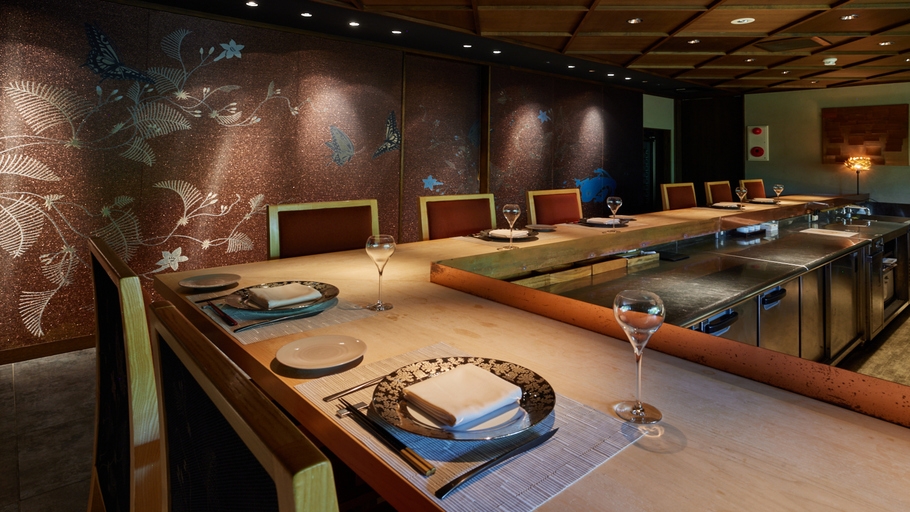 【スタンダード】高台寺極のシェフズカウンターで楽しむプレミアムディナー＆平安神宮会館朝食（2食付）