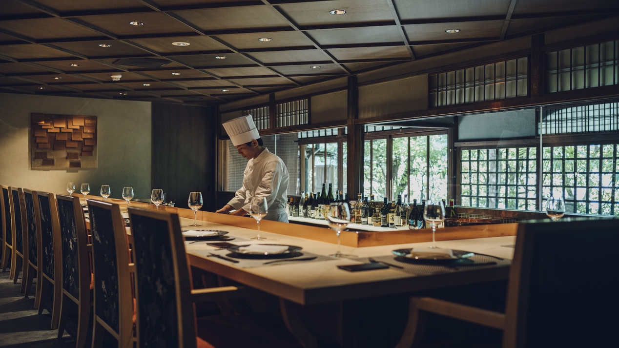 【スタンダード】高台寺極のシェフズカウンターで楽しむプレミアムディナー＆平安神宮会館朝食（2食付）