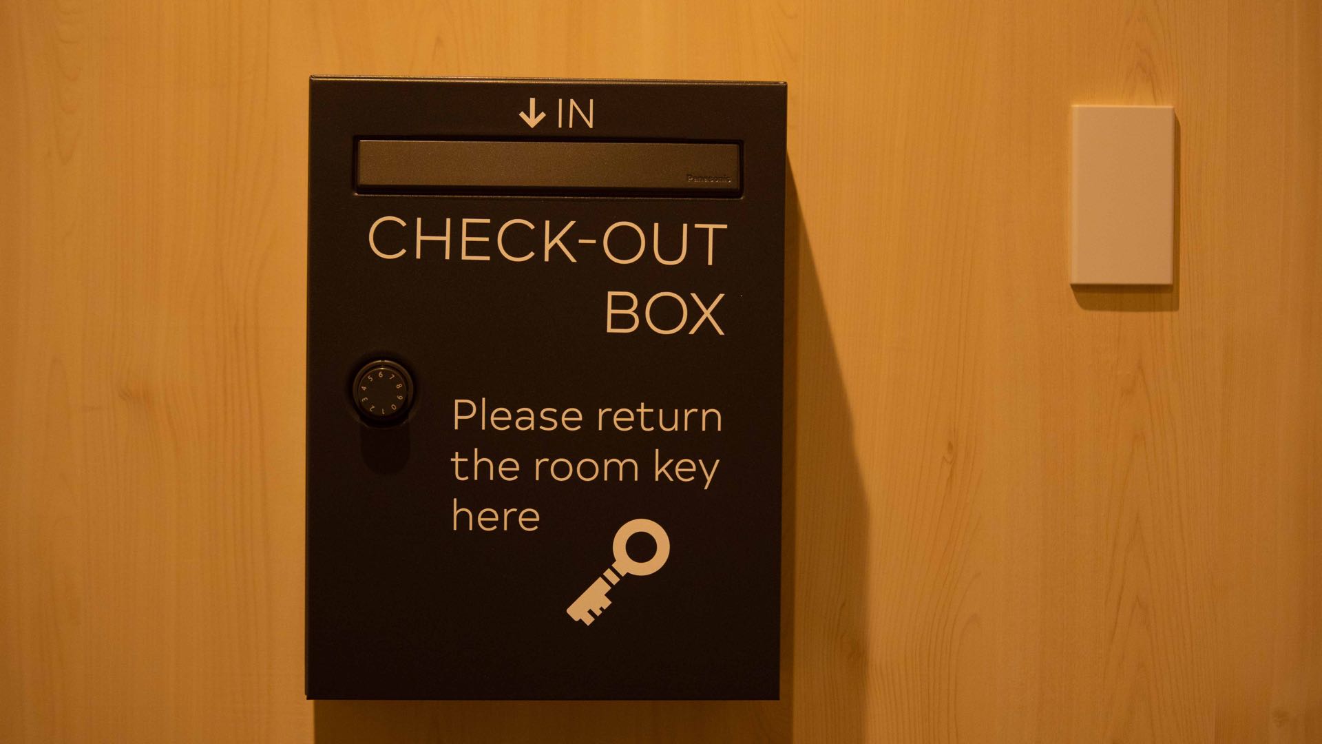 鍵返却ボックス