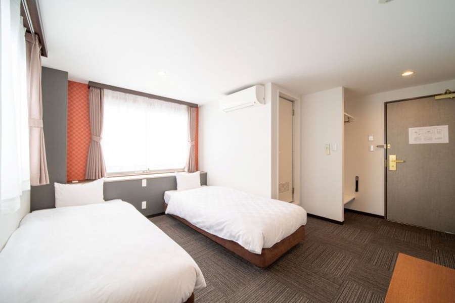 スタンダードツインルーム