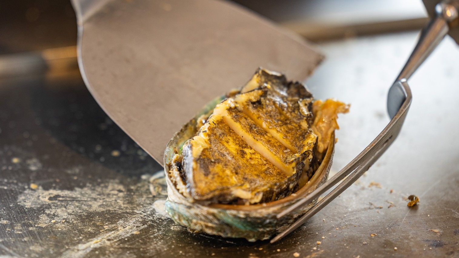 ＜1泊夕朝食付き＞洋食アップグレードコース(鮑のグリルプレート付き)グリル料理＆フリードリンク付き！