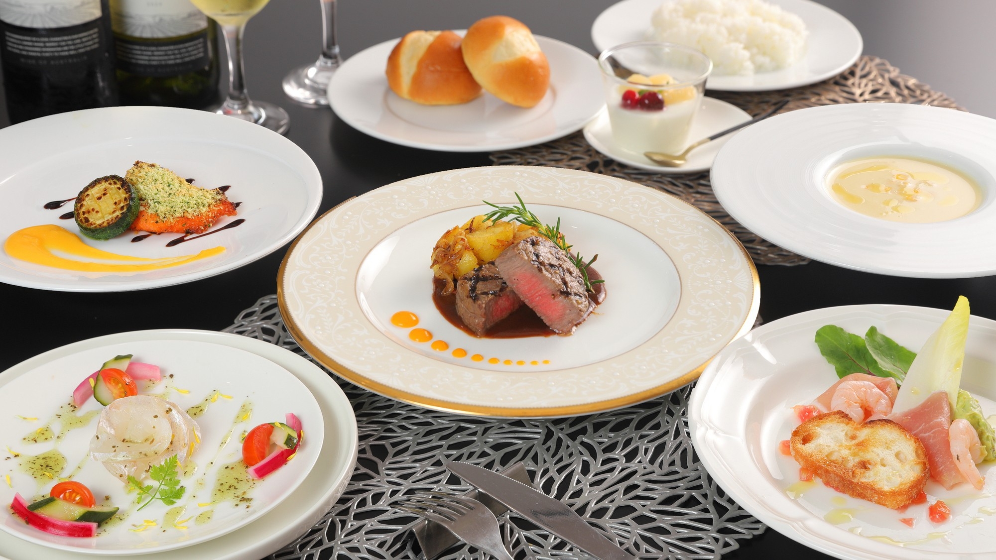【ホテル棟テラスルーム限定】記念日プラン(2食付)