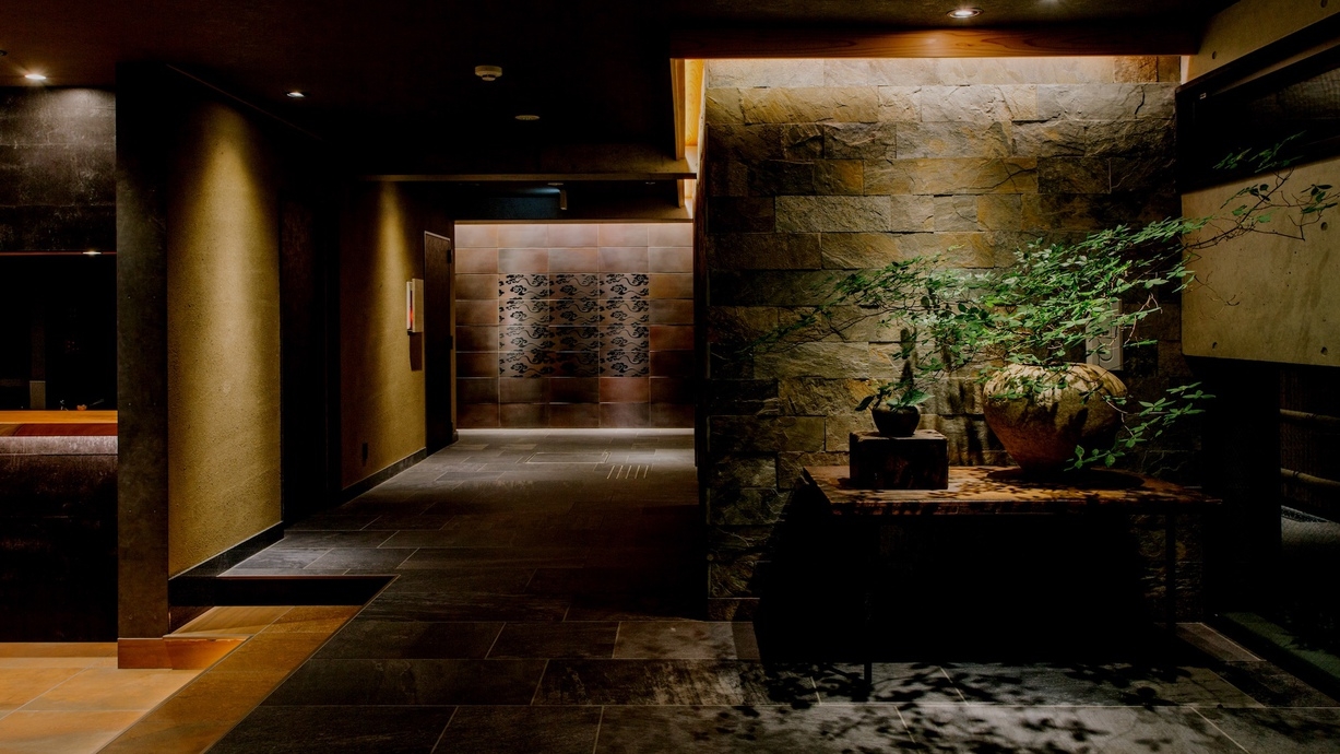 朝食付きベーシックプラン/　ミニバーフリー/貸切露天風呂/絶景ルーフトップ/祇園や河原町に徒歩圏