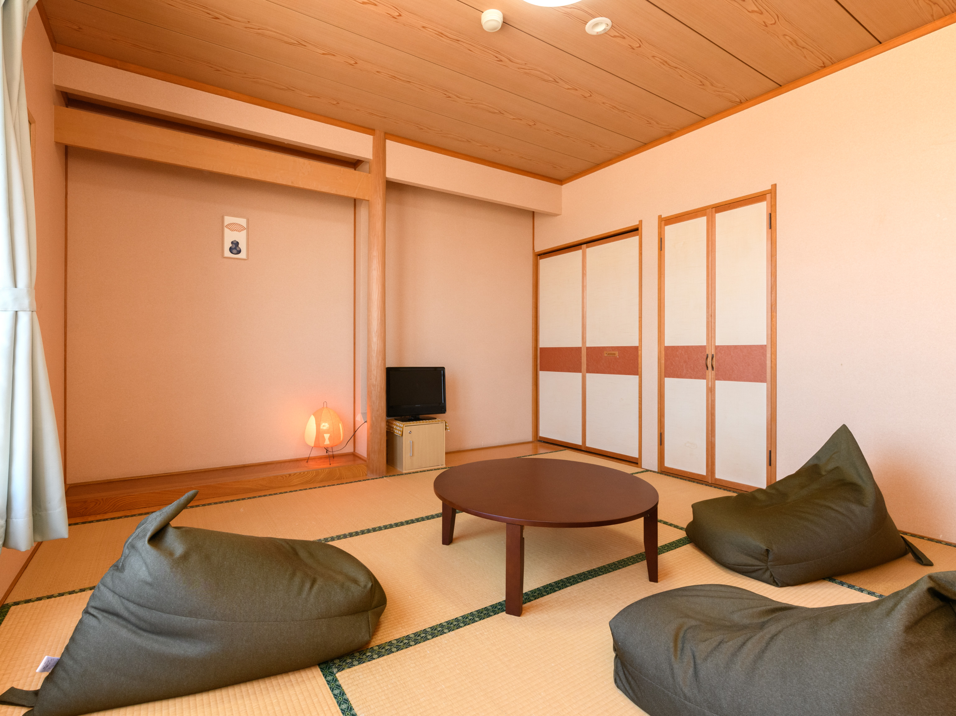 【禁煙】和室１～４名様（バス・トイレ共用）