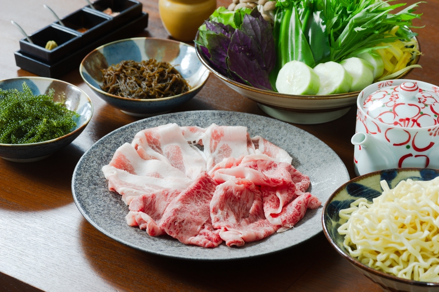 ＜夕朝食付＞沖縄食材で楽しむしゃぶしゃぶ食べ比べディナー