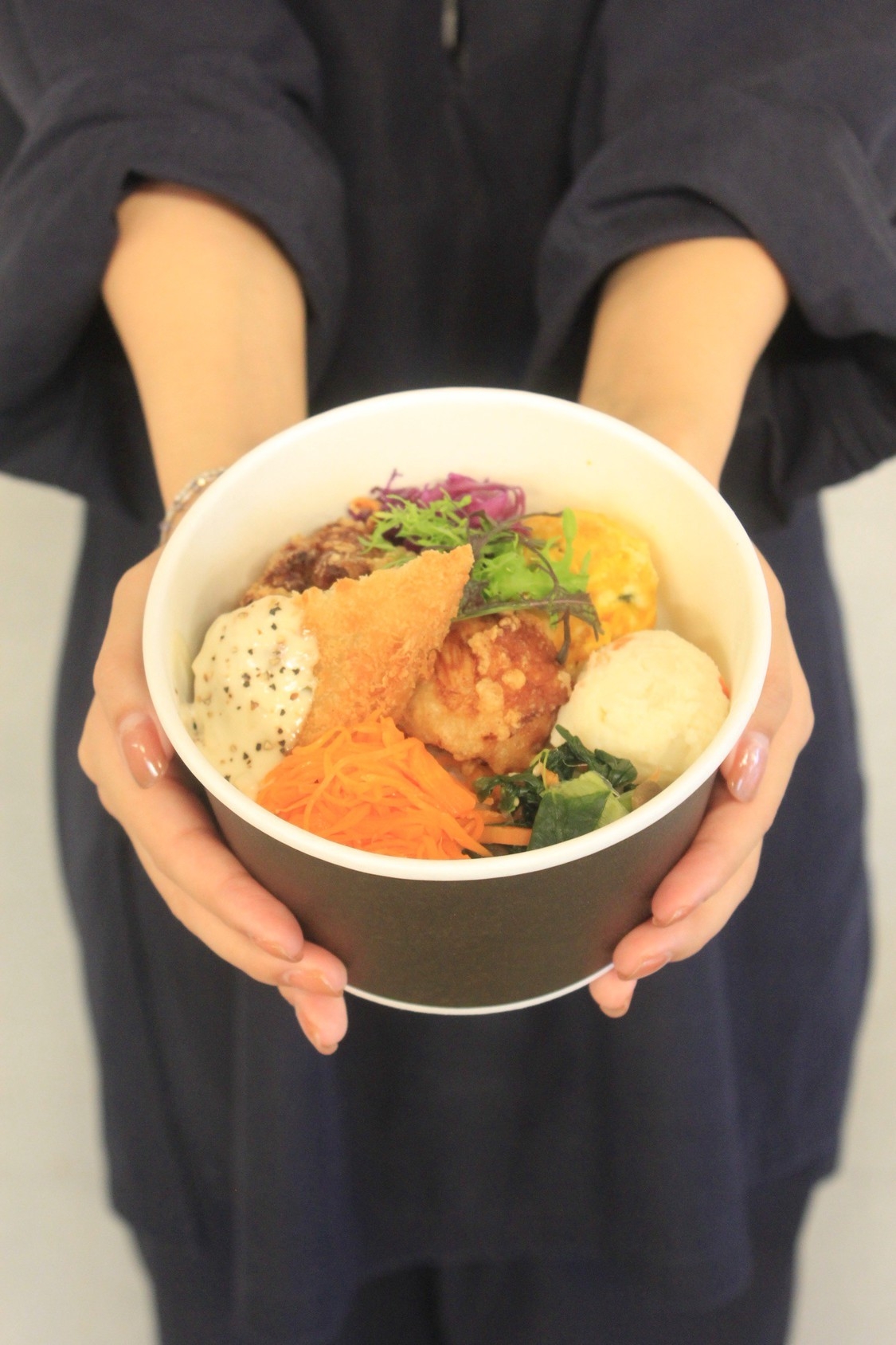 【軽朝食(のっけ弁当)付】宿泊プラン【禁煙】★ミネラルウォーター付