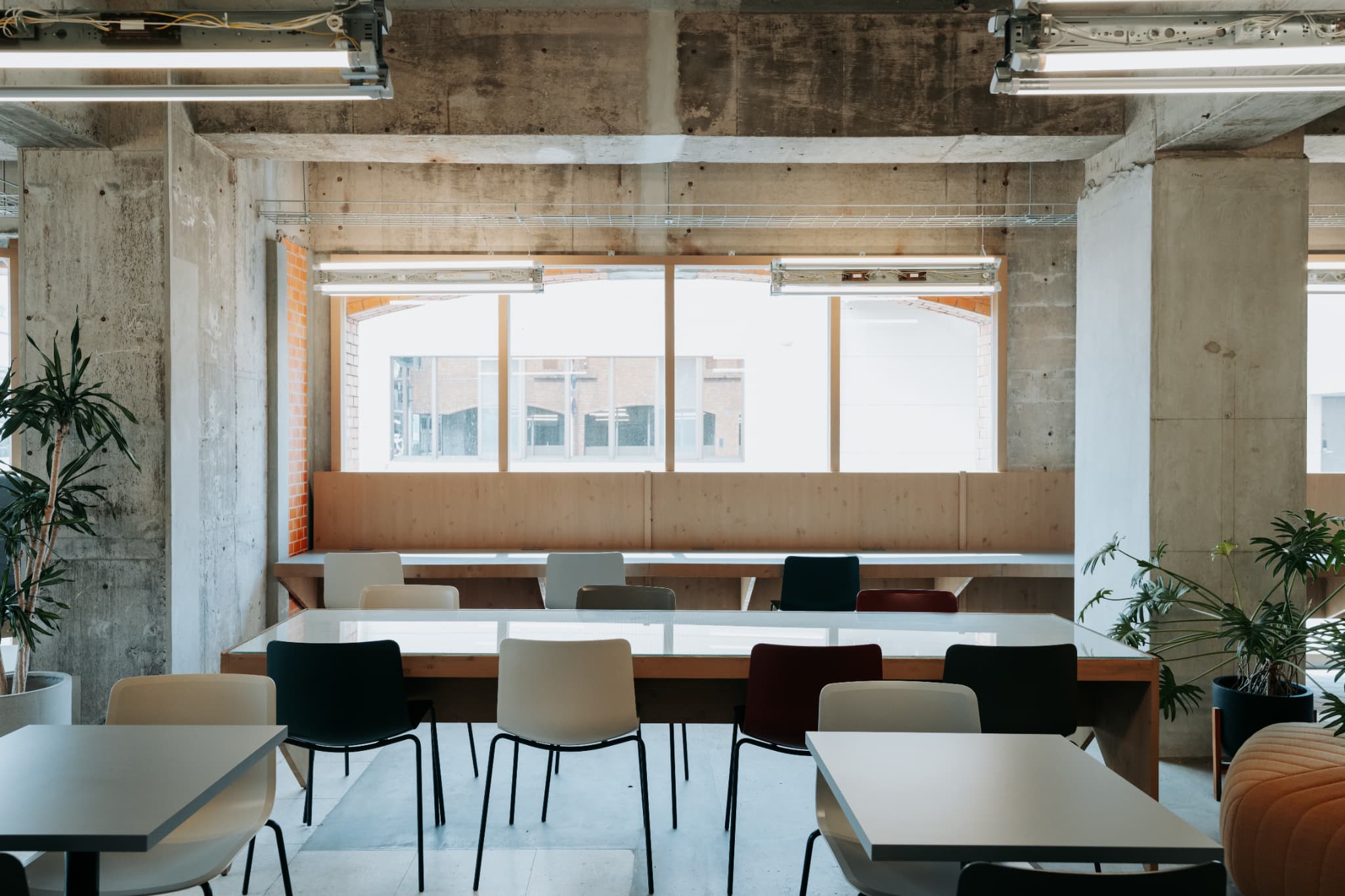 1階ロビー”KIOSK”はご宿泊者様はご自由にご利用ください。