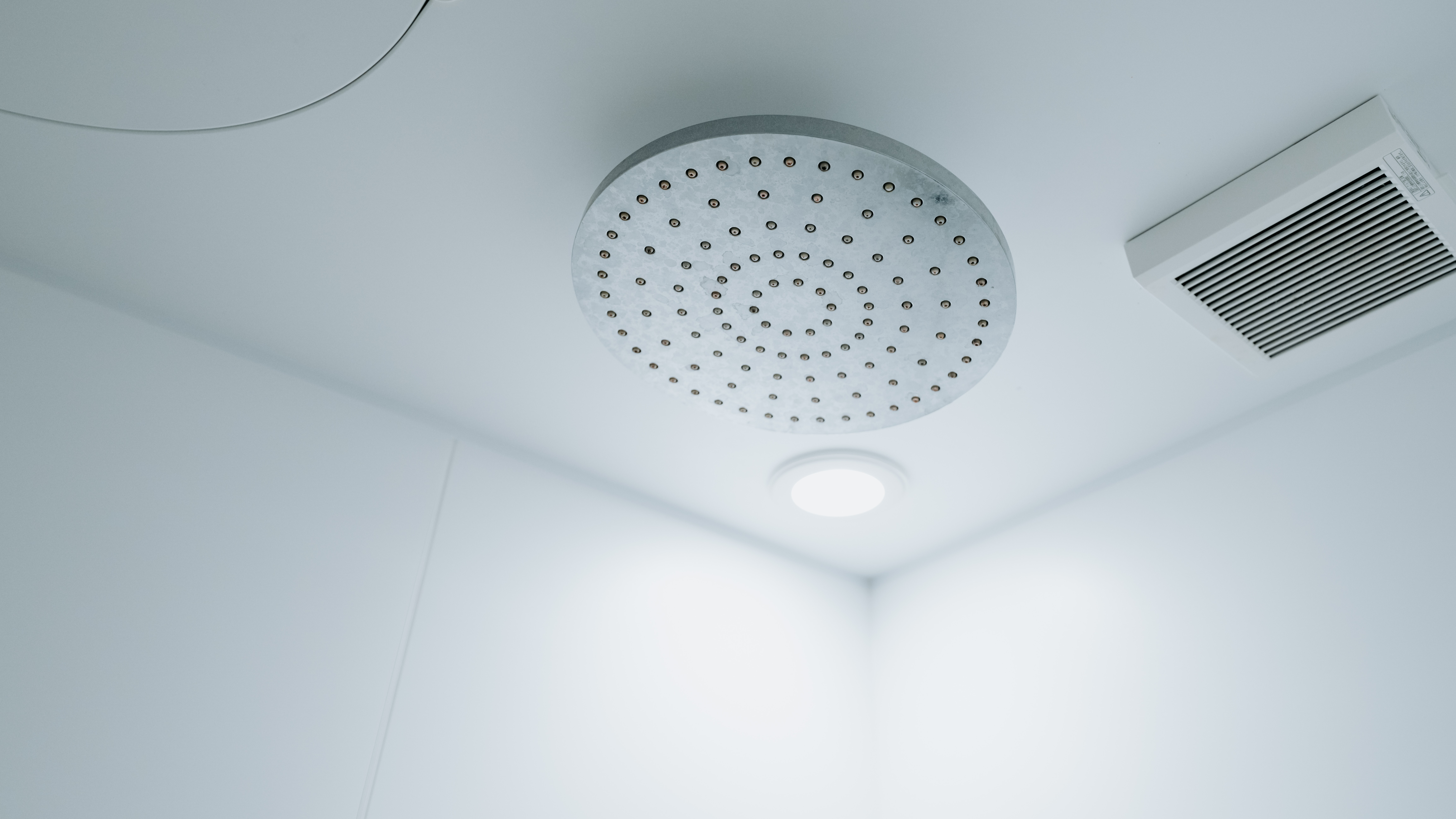 【シャワーブース】　レインシャワー