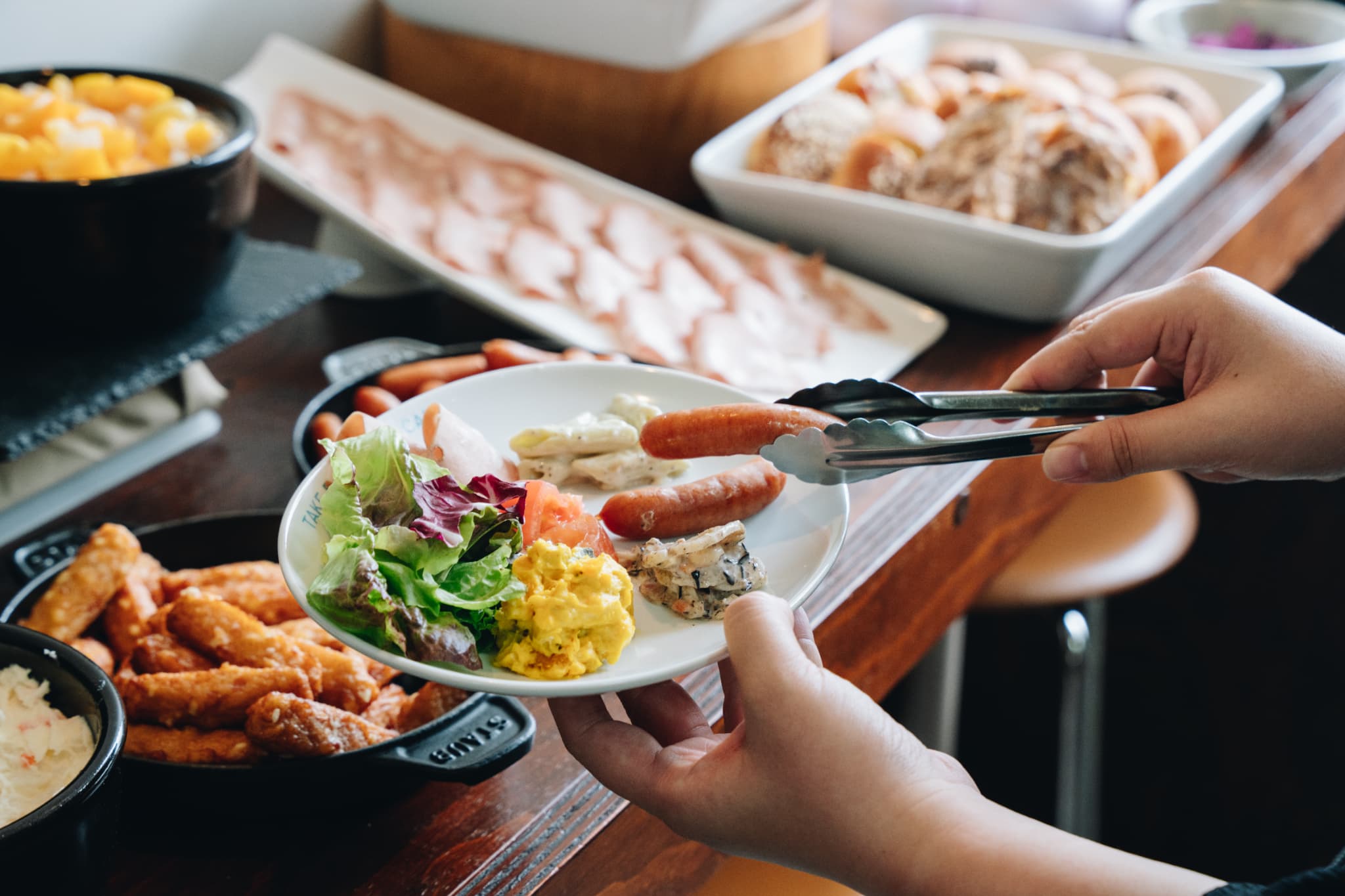 無料朝食　ハーフビュッフェ(6:30-9:00)