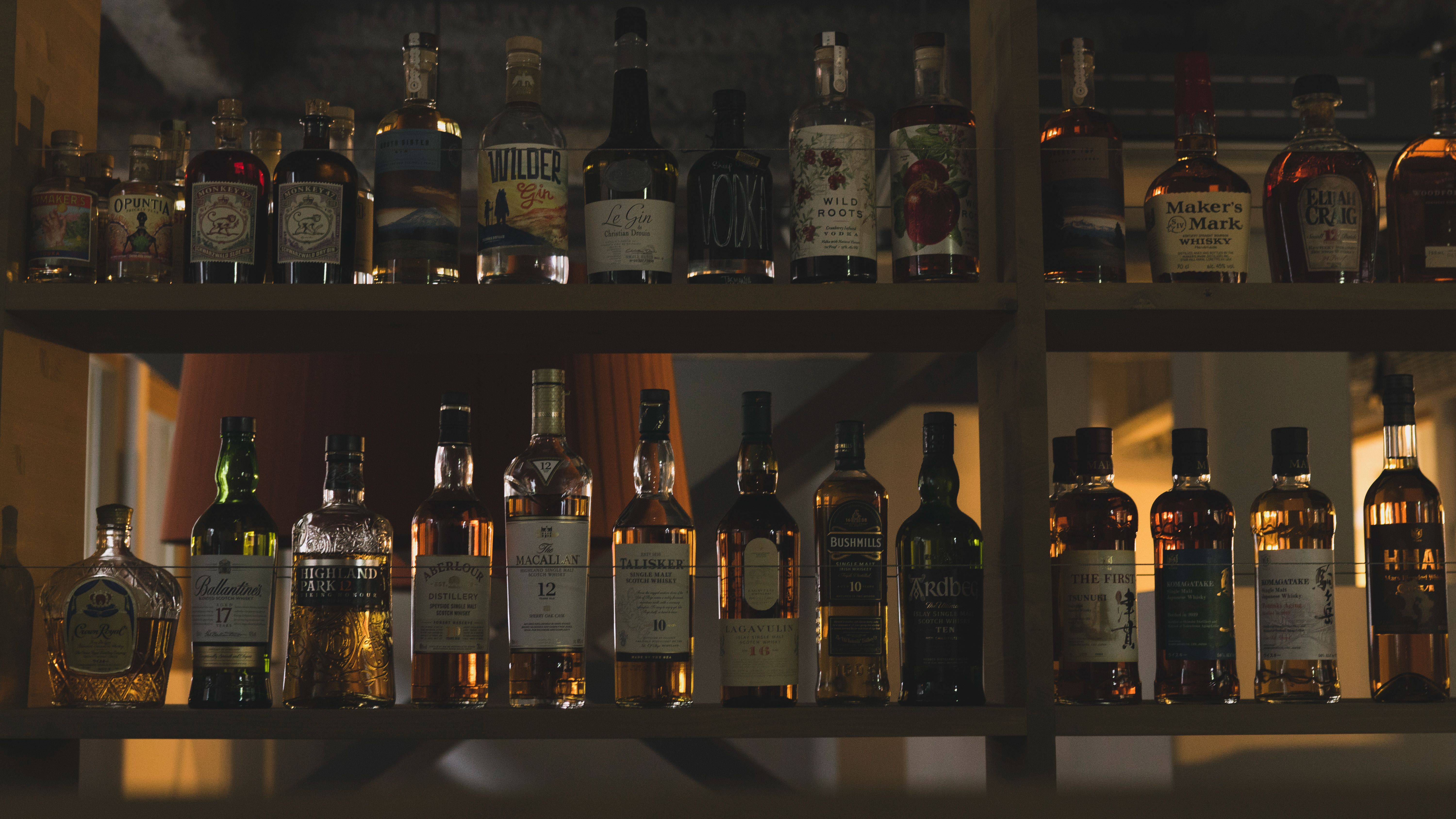 【BAR BEBU/併設】静かに語らう、上質な夜のひととき。