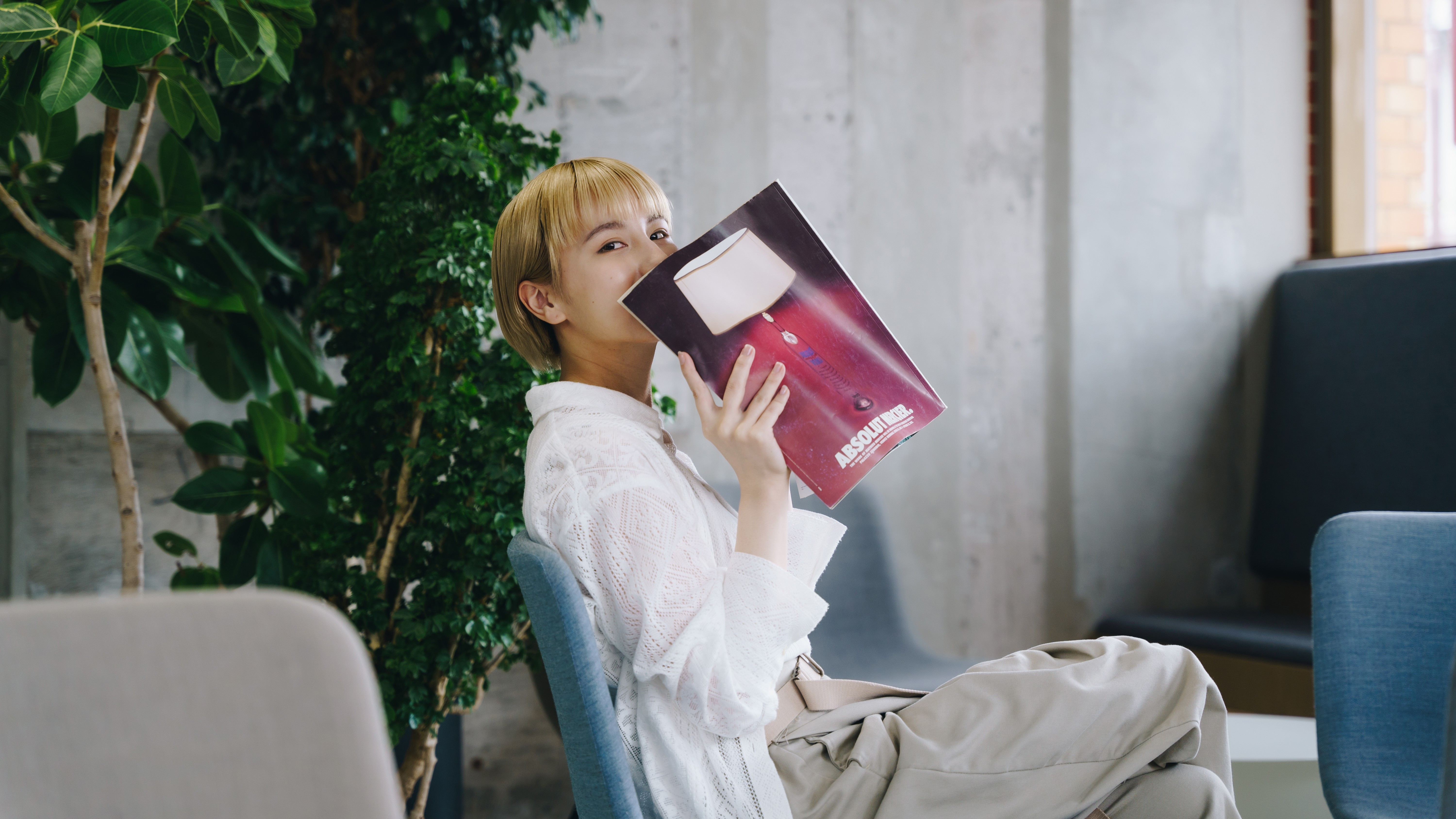 【ロビー/コワーキングスペース】ビジネス利用はもちろん、勉強や読書などにも利用可能です