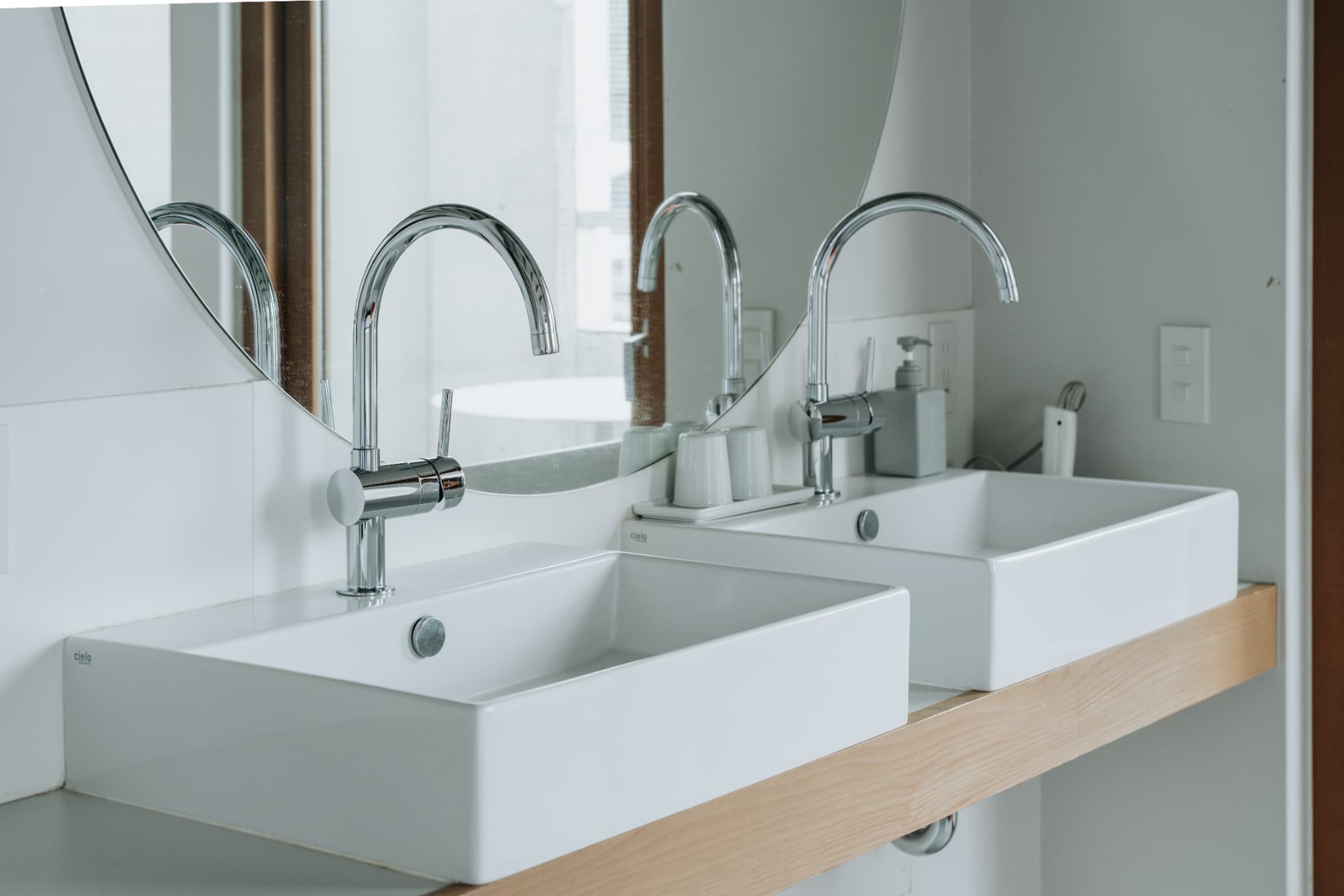 洗面：スイートルーム