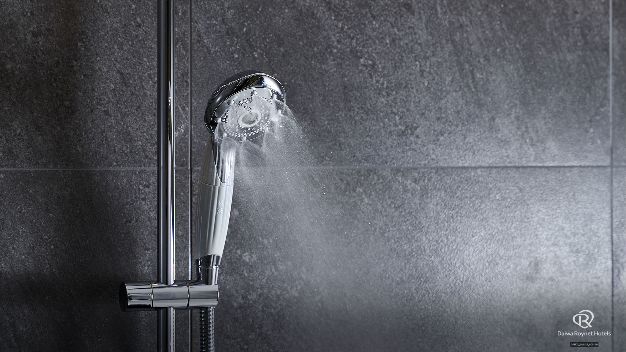 リファ･シャワーヘッド