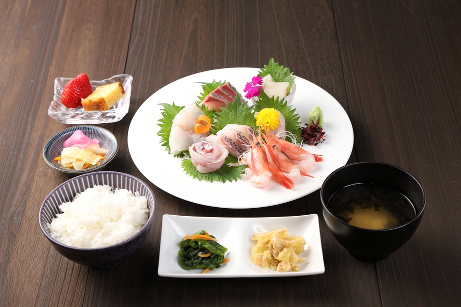 【二食付き】厳選鮮魚のお刺身御膳プラン＜夕朝食付＞