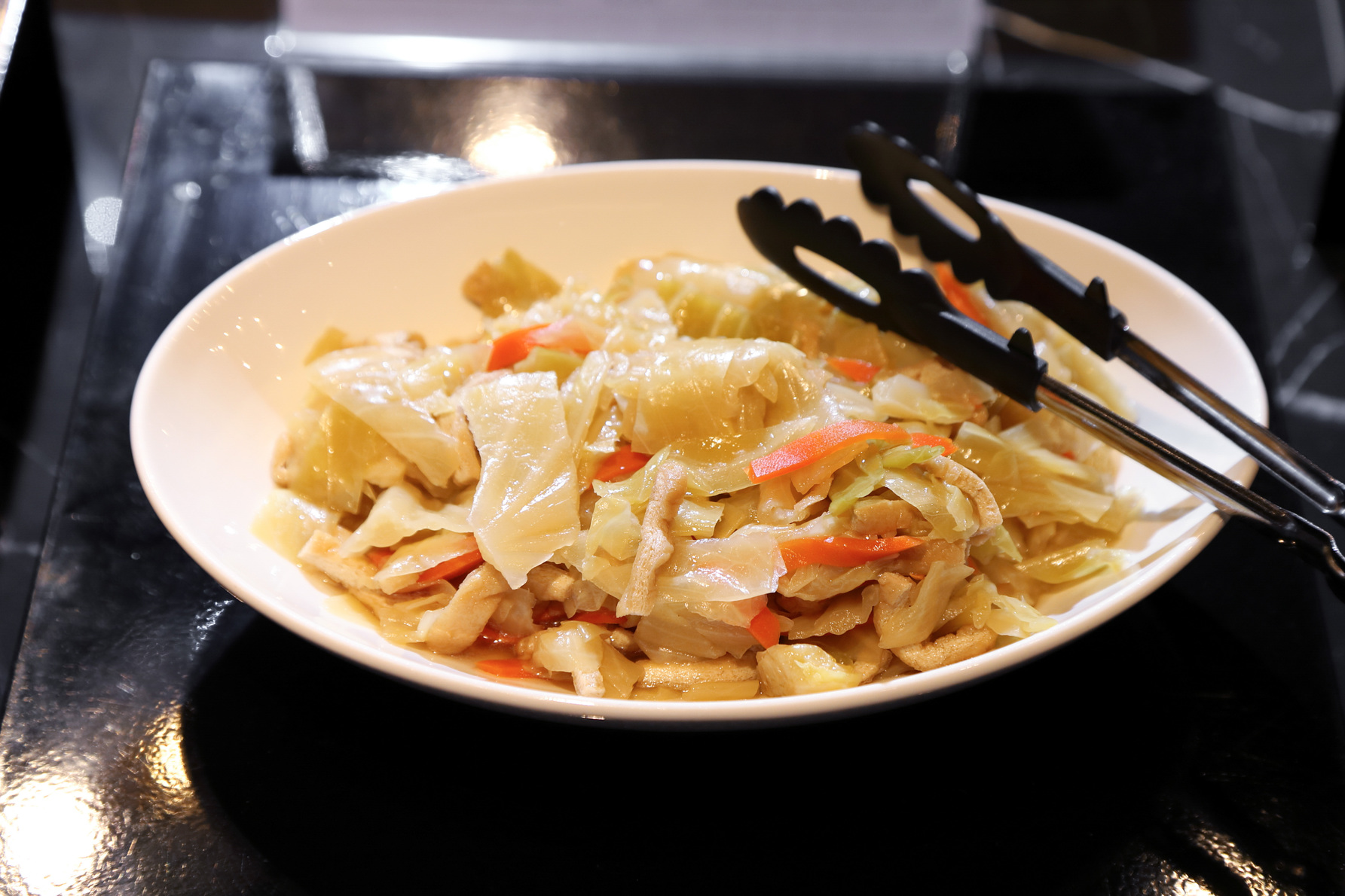 【オンラインカード決済限定】　月のホテル　ベーシックプラン＜朝食付＞