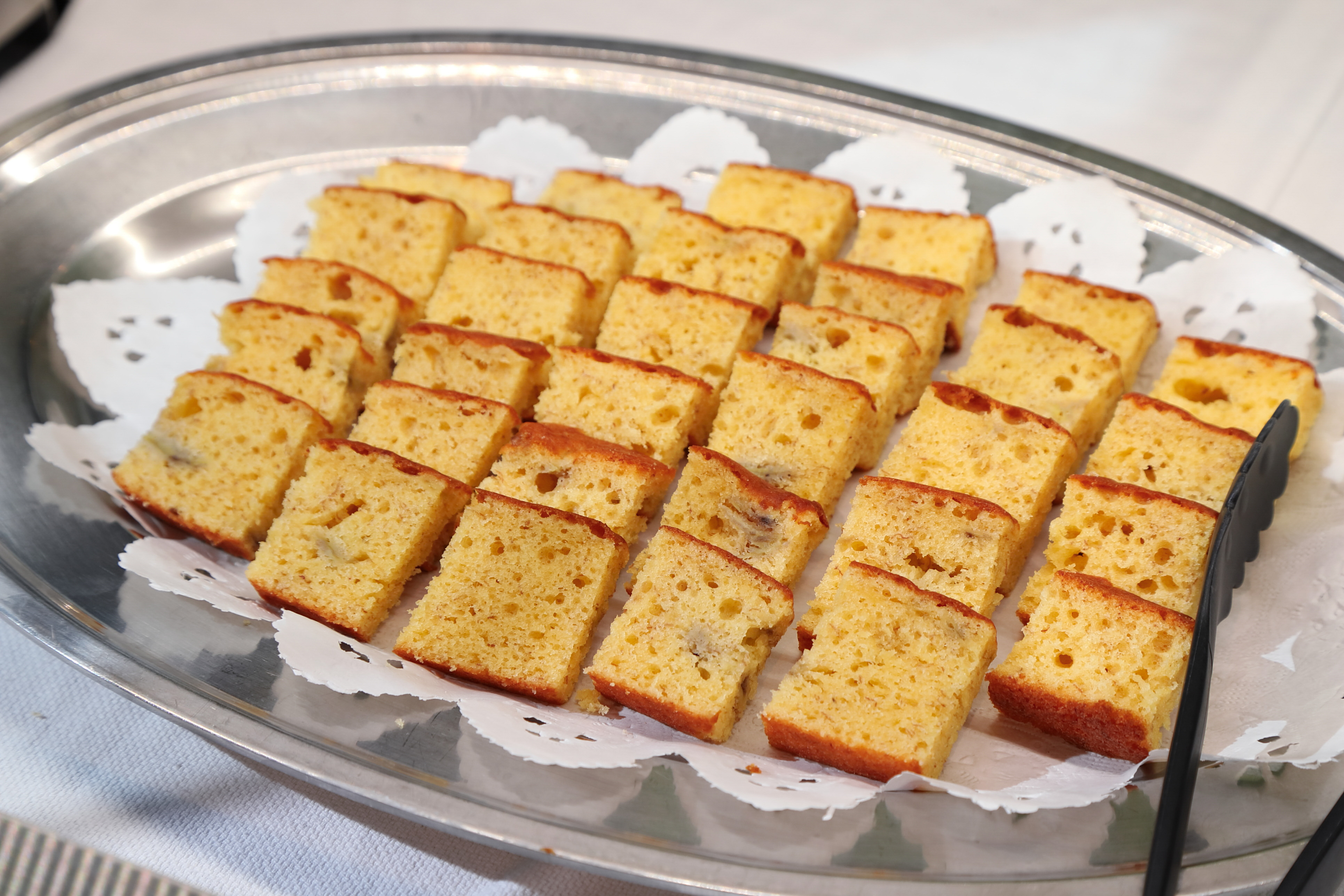 朝食バイキング　バナナケーキ