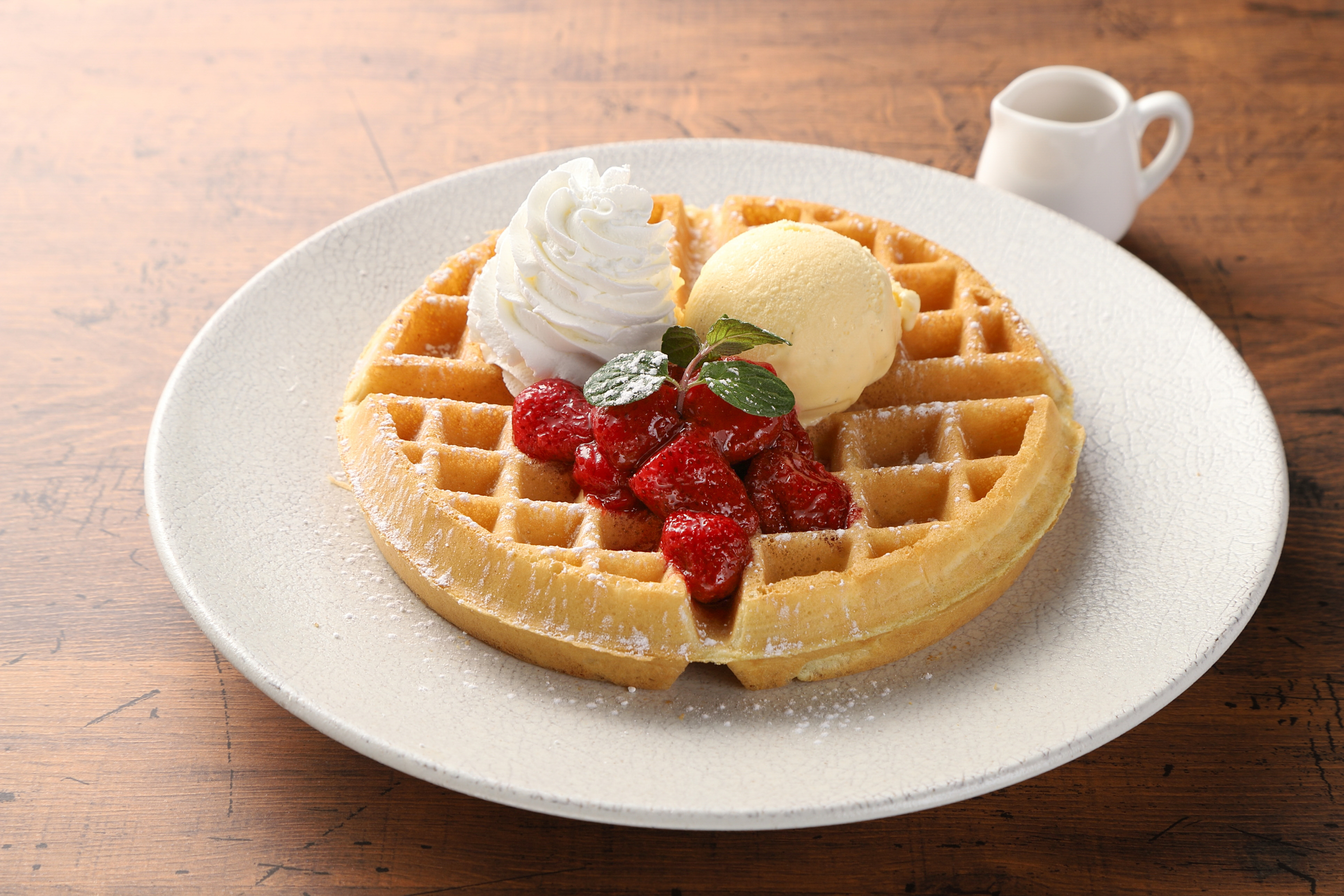 ランチタイム　焼きたてワッフルベリー