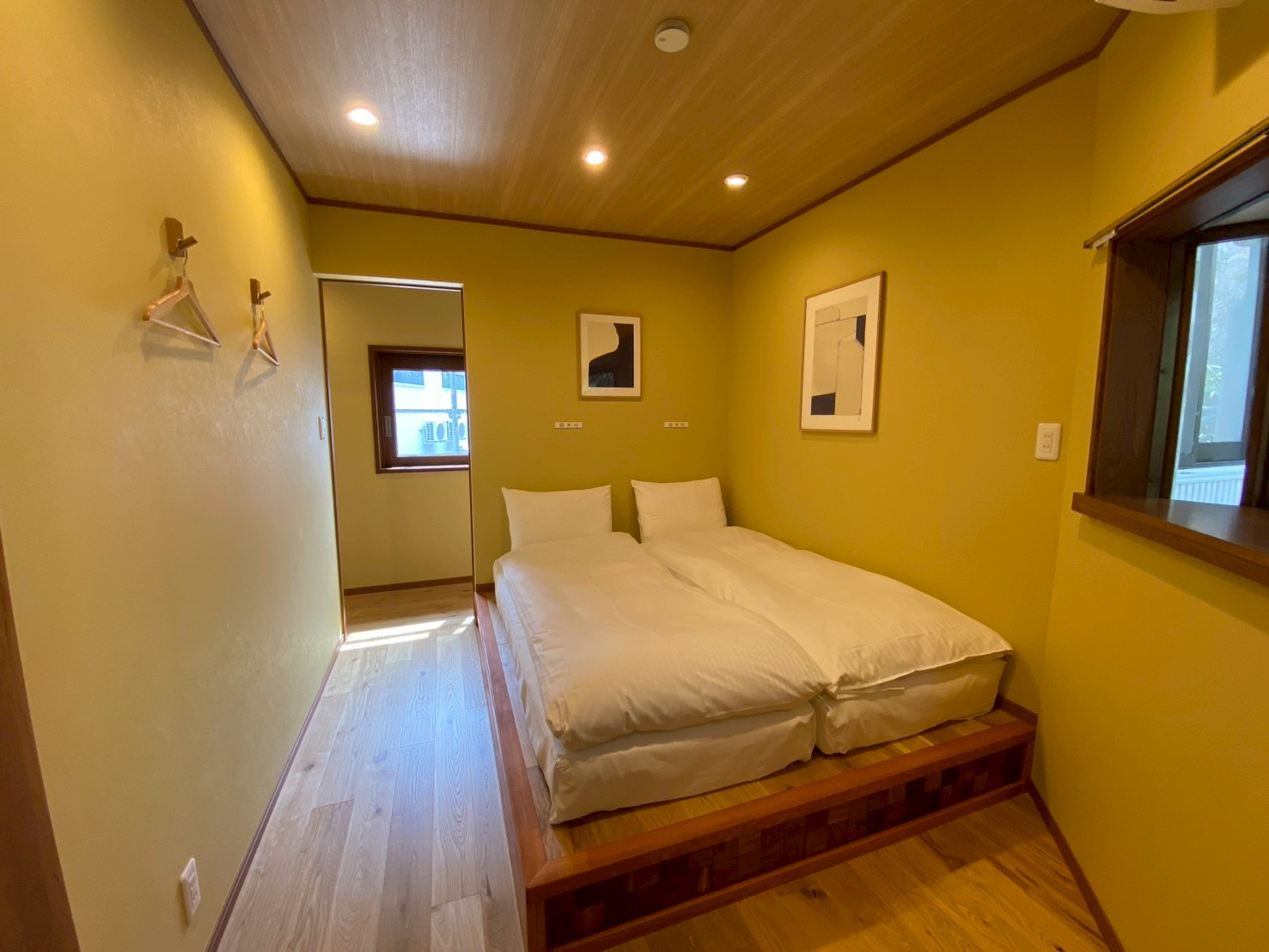 シャレ・アジュール