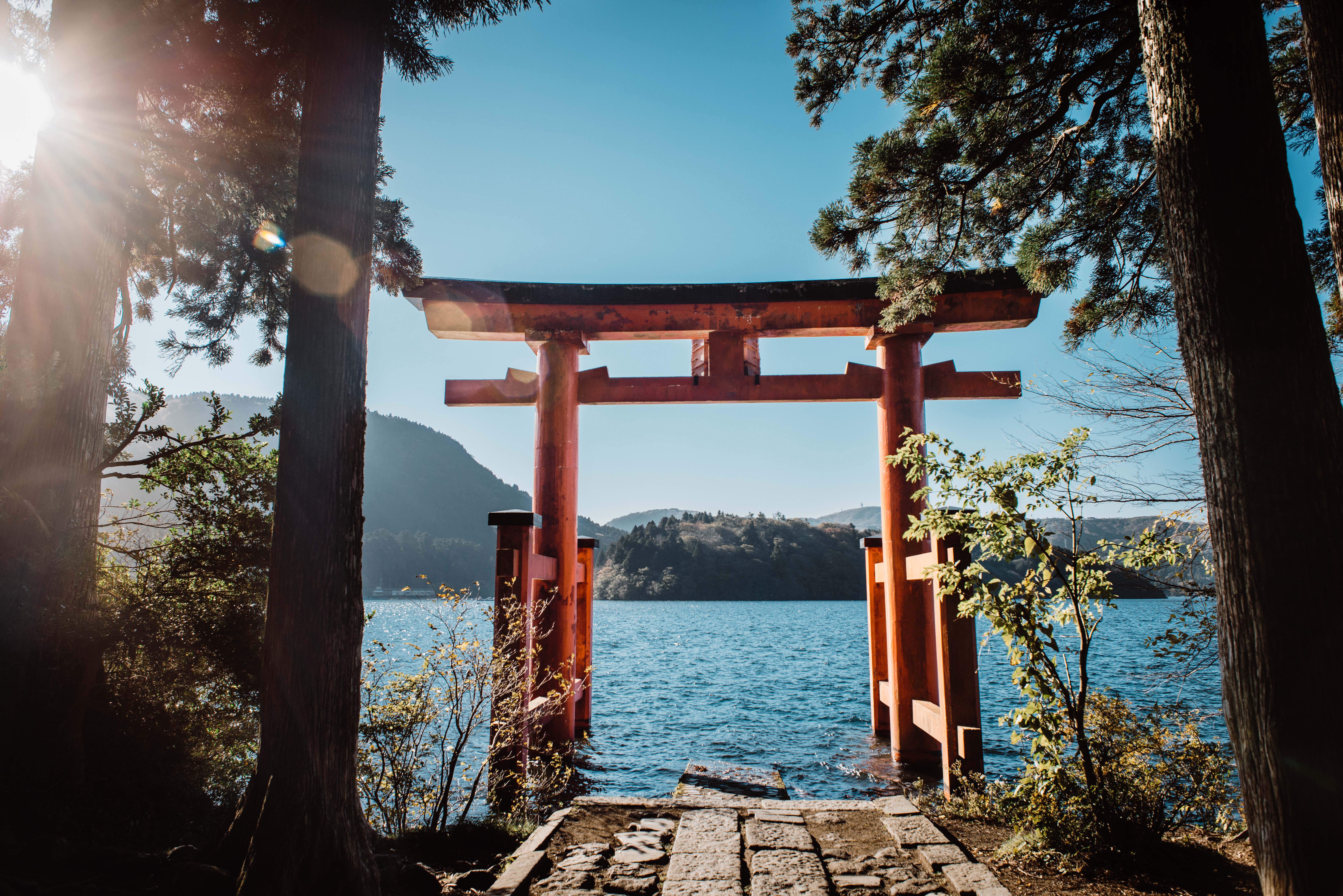 箱根神社　平和の鳥居