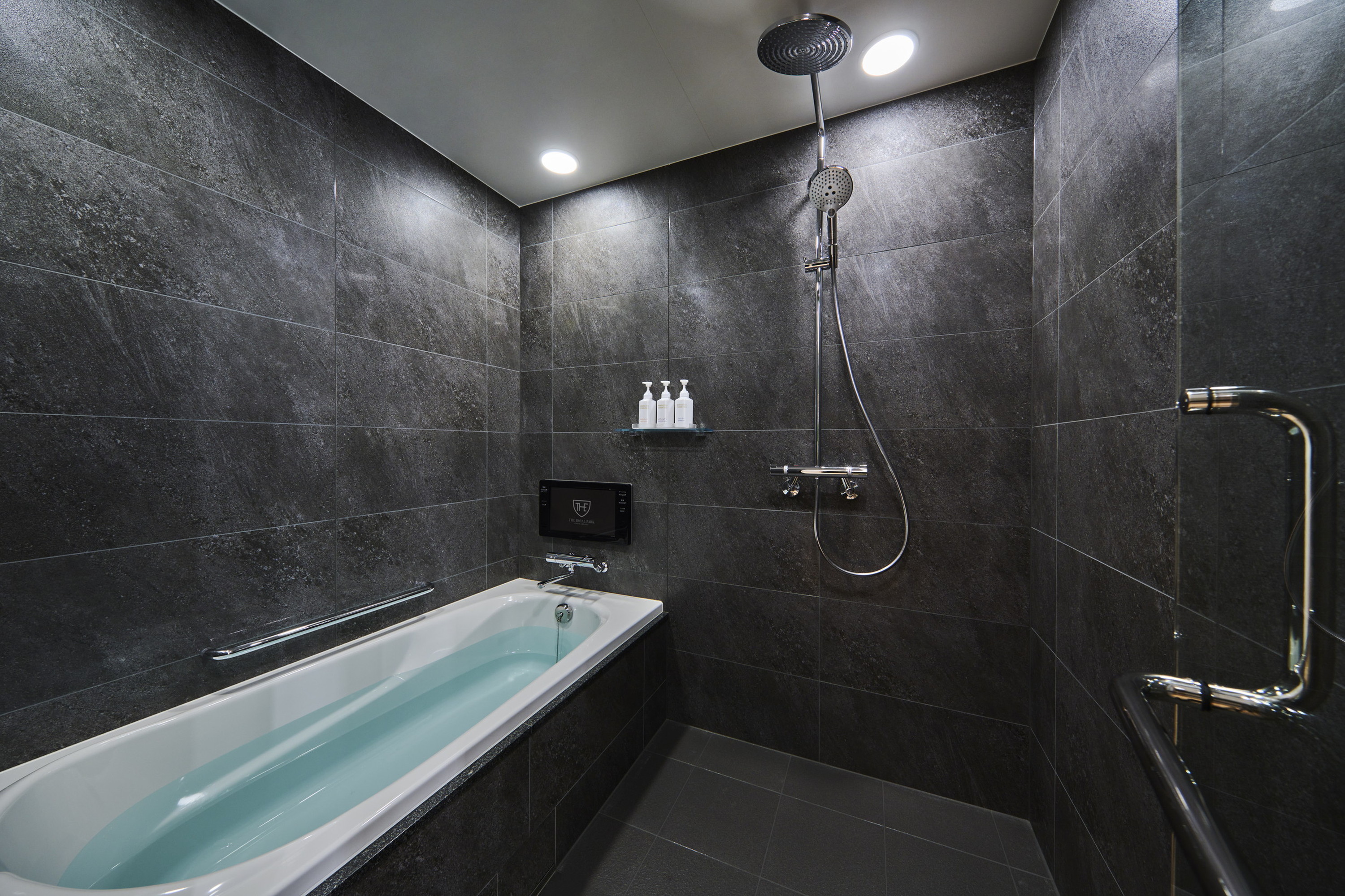 スイート バスルーム