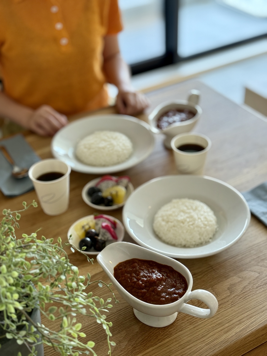 【朝食プラン／ブレックファストカレー】配達時間②8:45-9:00　KAZE × b hotel　